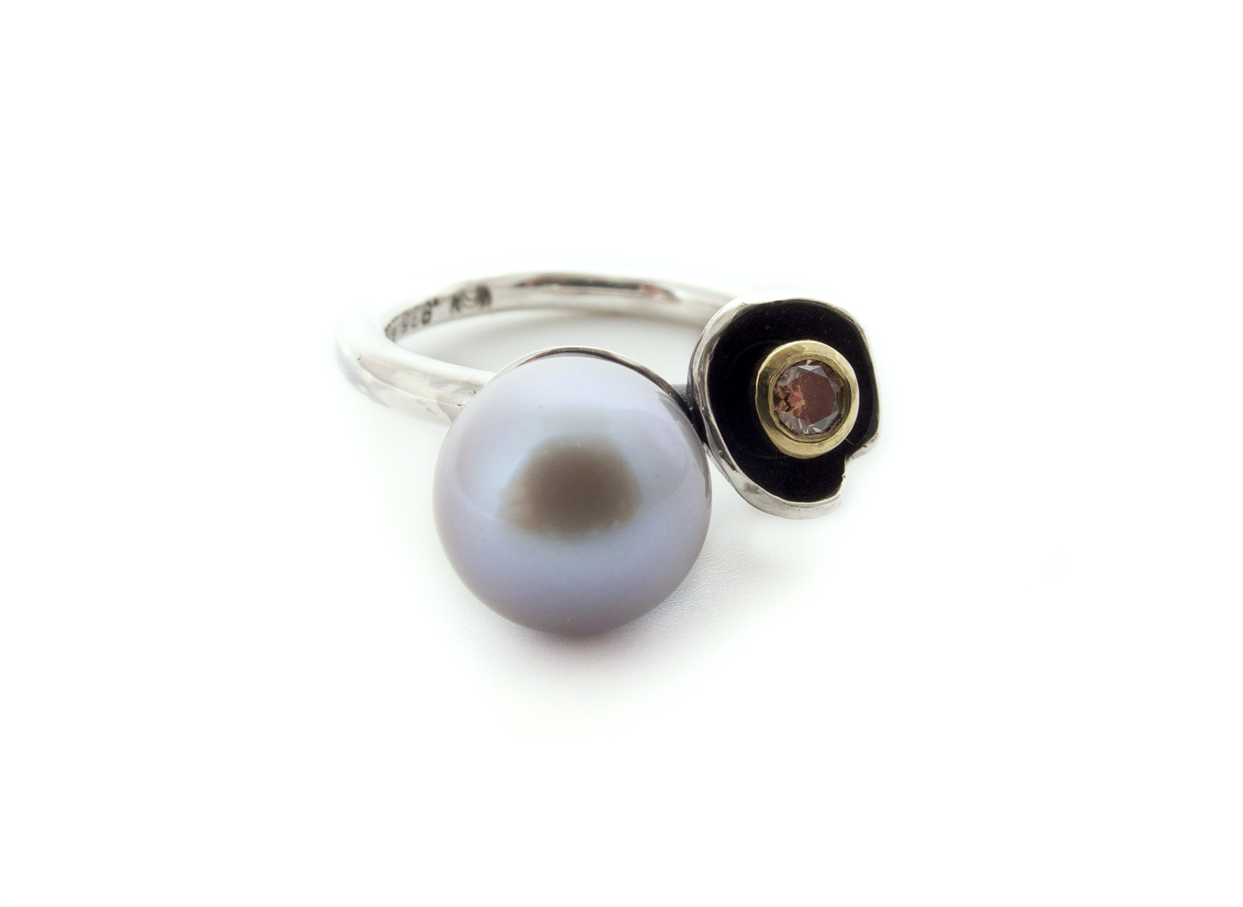 grey freshwater pearl and cognac diamond ring in sterling silver & 18ct yellow gold