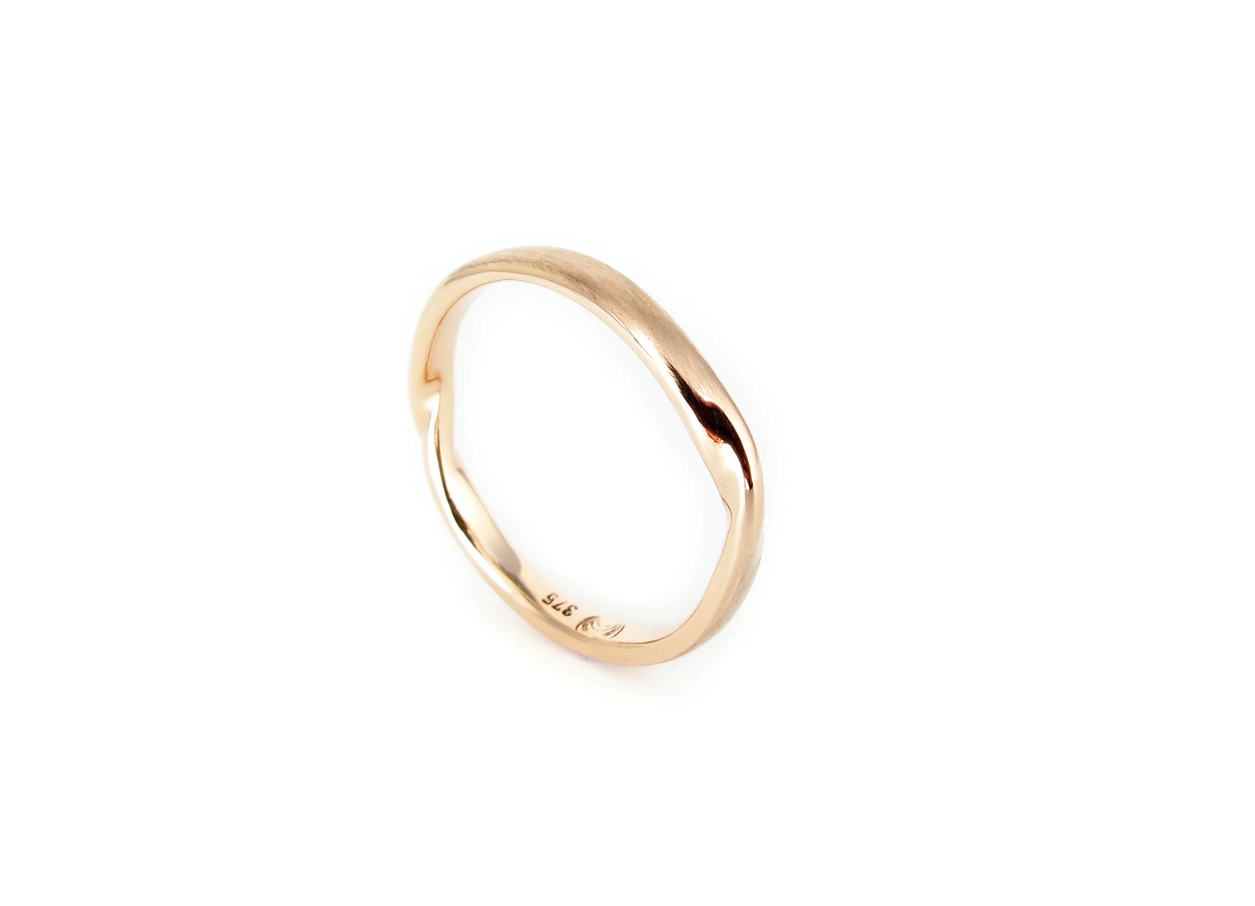 soft twist band in 9ct rose gold