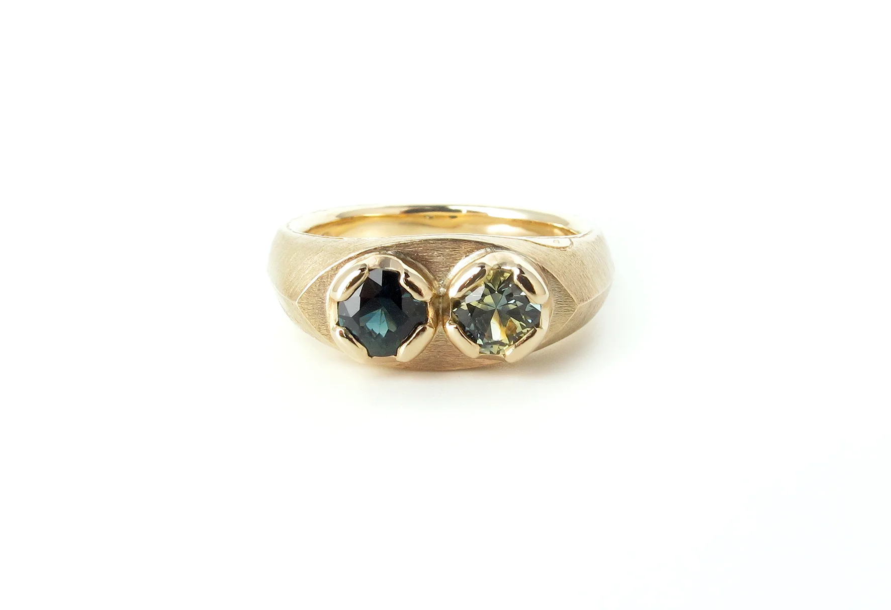 Australian parti sapphire toi et moi signet ring in 9ct yellow gold