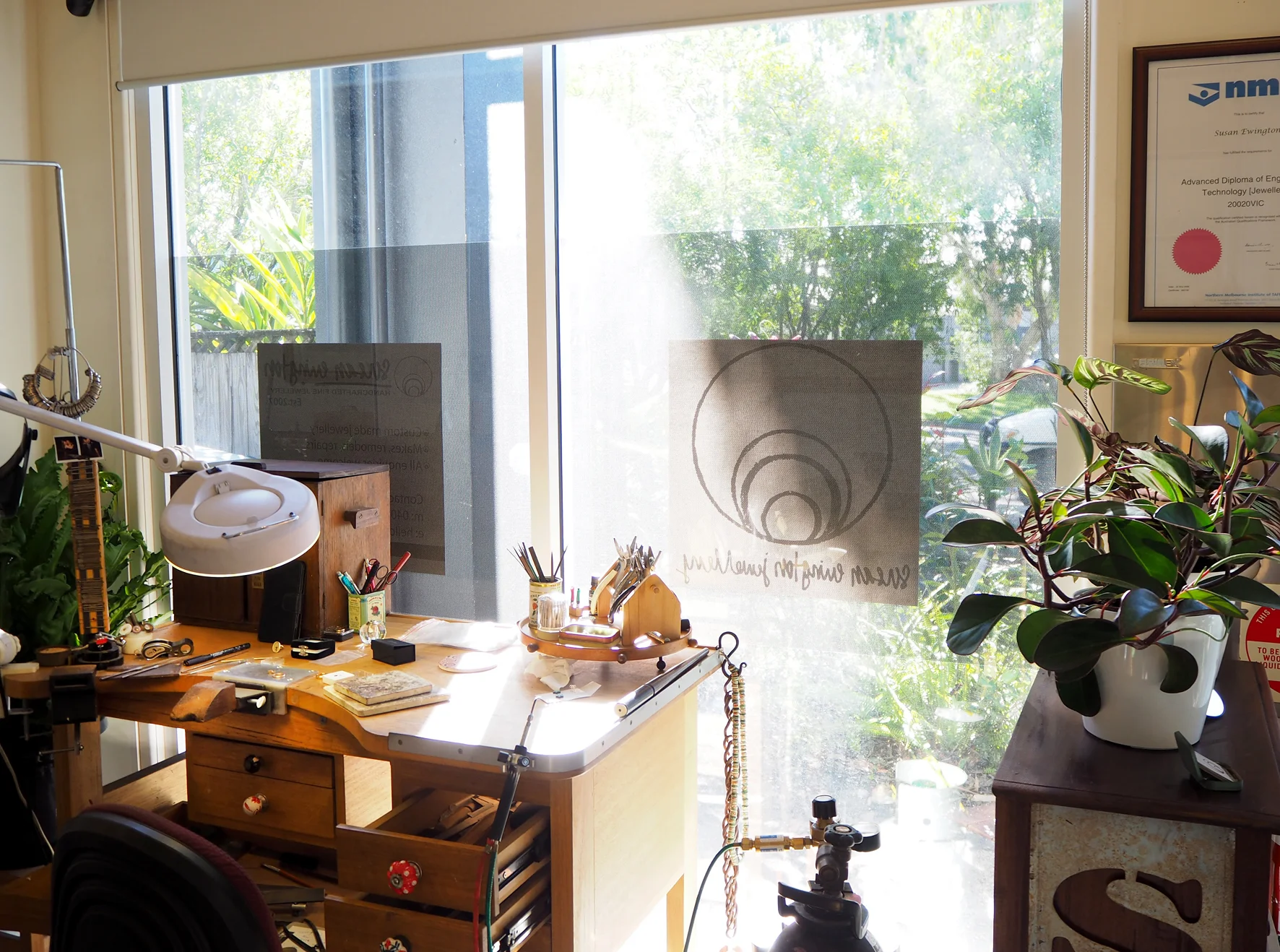 Susan ewington jewellery noosa.jpg