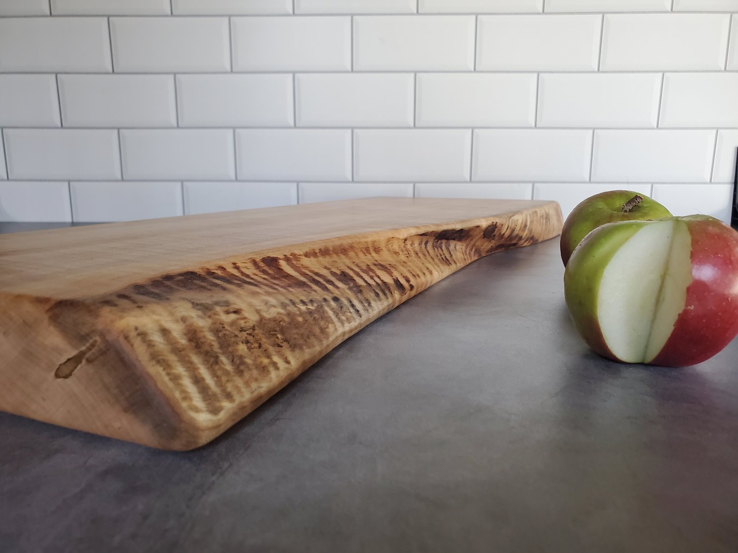 Hard Maple Live Edge Cutting Board / 2 Single-Plank Board