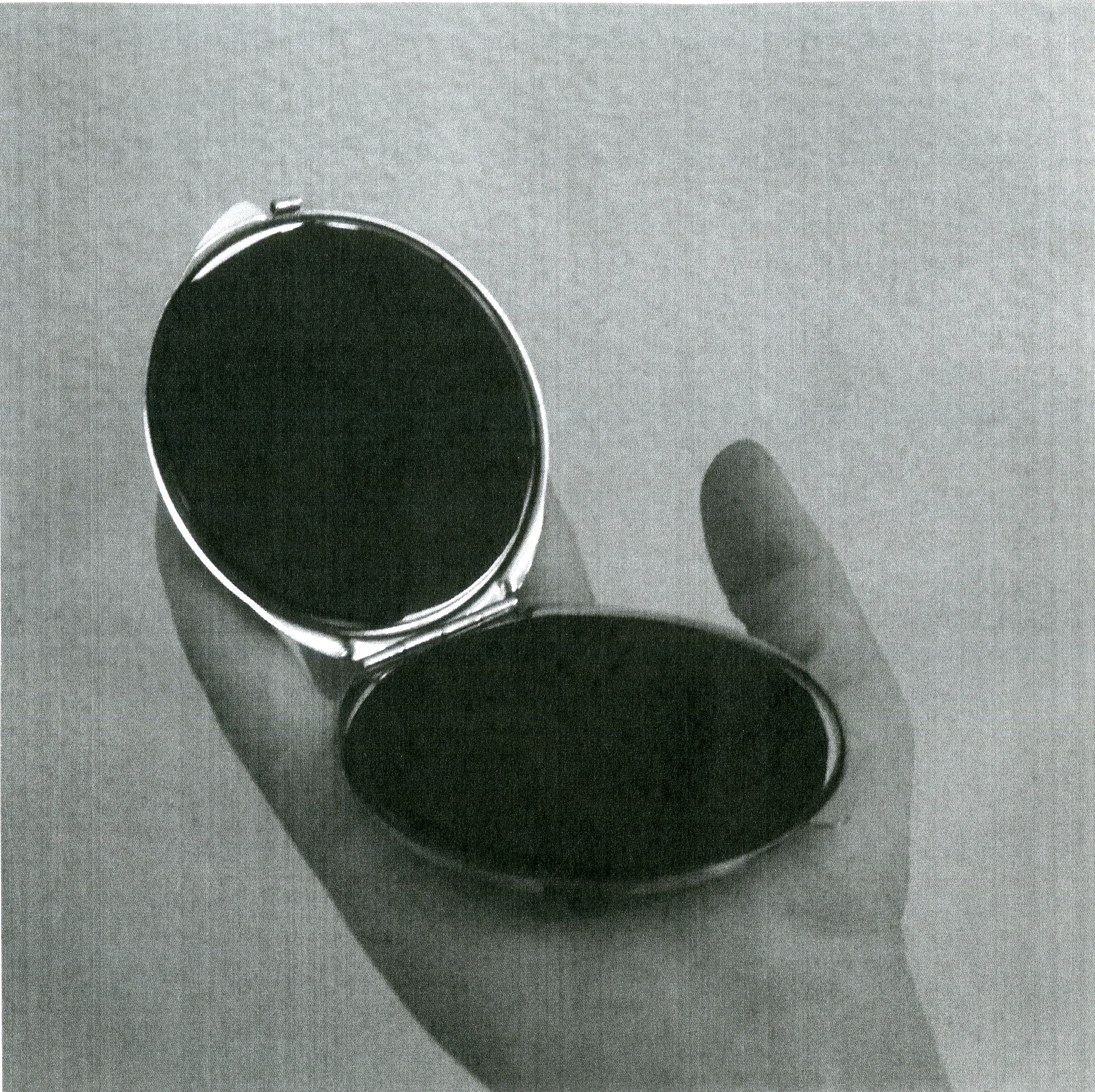 HandMirror.jpg