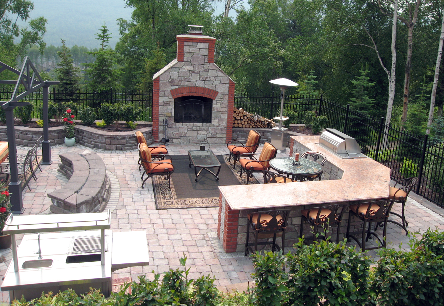 Outdoor_Living_fireplace.jpg
