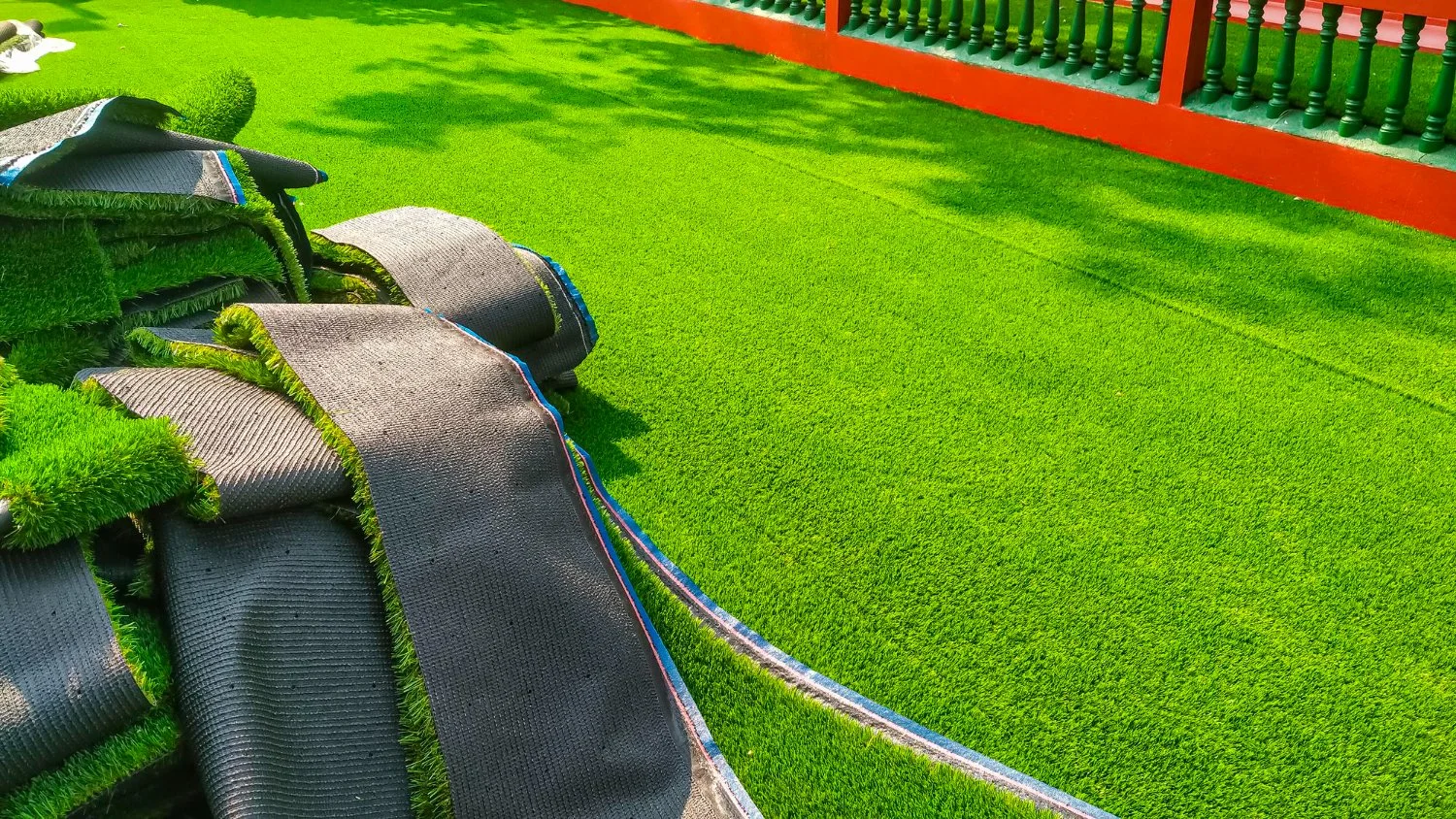 Why the Best Lawn Care Company Recommends Artificial Turf Options