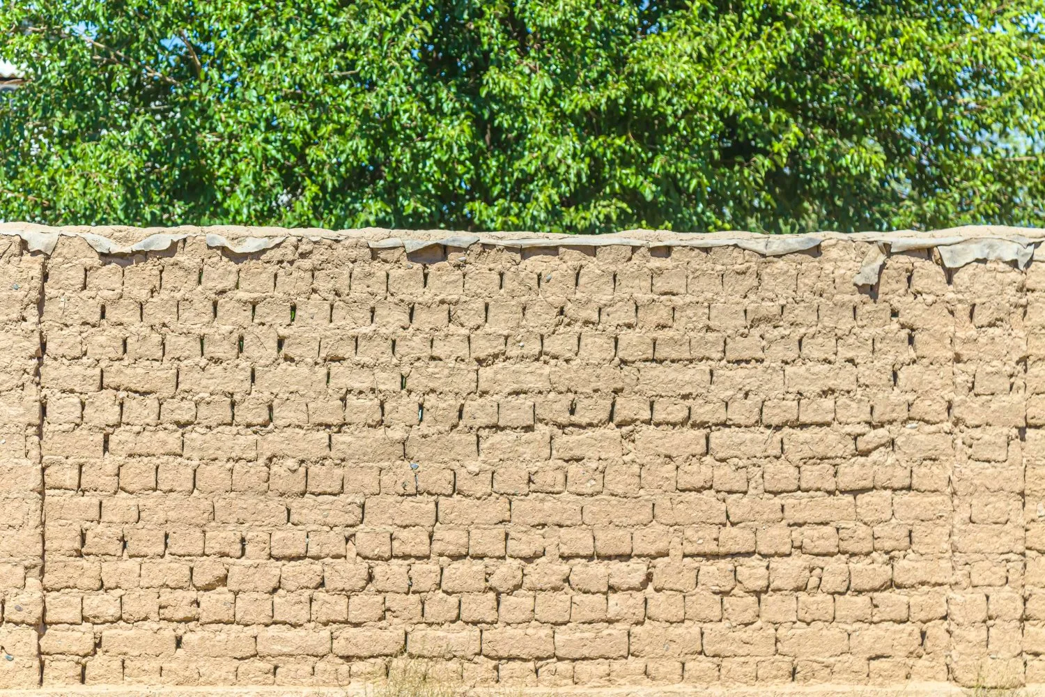 When to Build Retaining Walls in Arizona's Desert Soils
