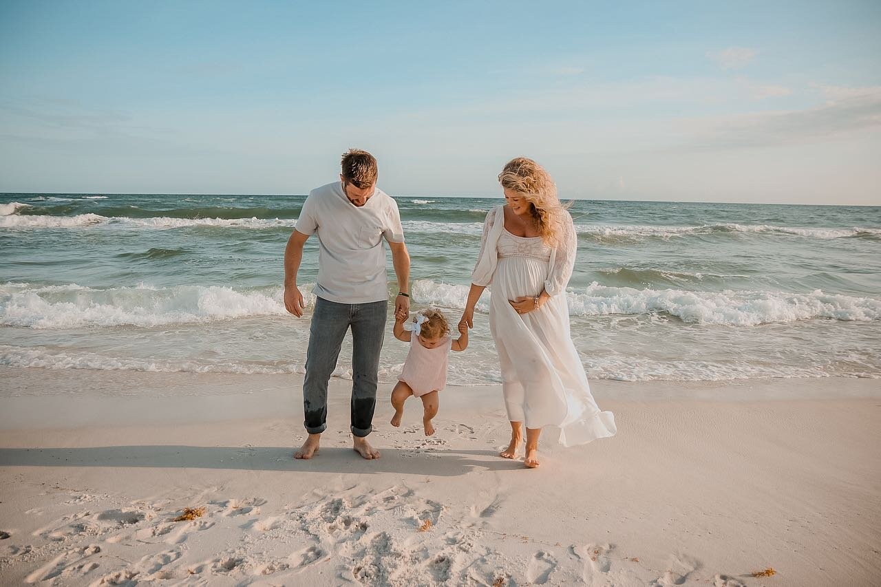 first family photo shoot since moving to 30a! 🤍 thank you @annaclairetadlock for having me capture these special family moments! 
&mdash;&mdash;
#30alifestylephotographer #30afashionphotographer #30afamilyphotos #familyphotographer #30acouplesphotog