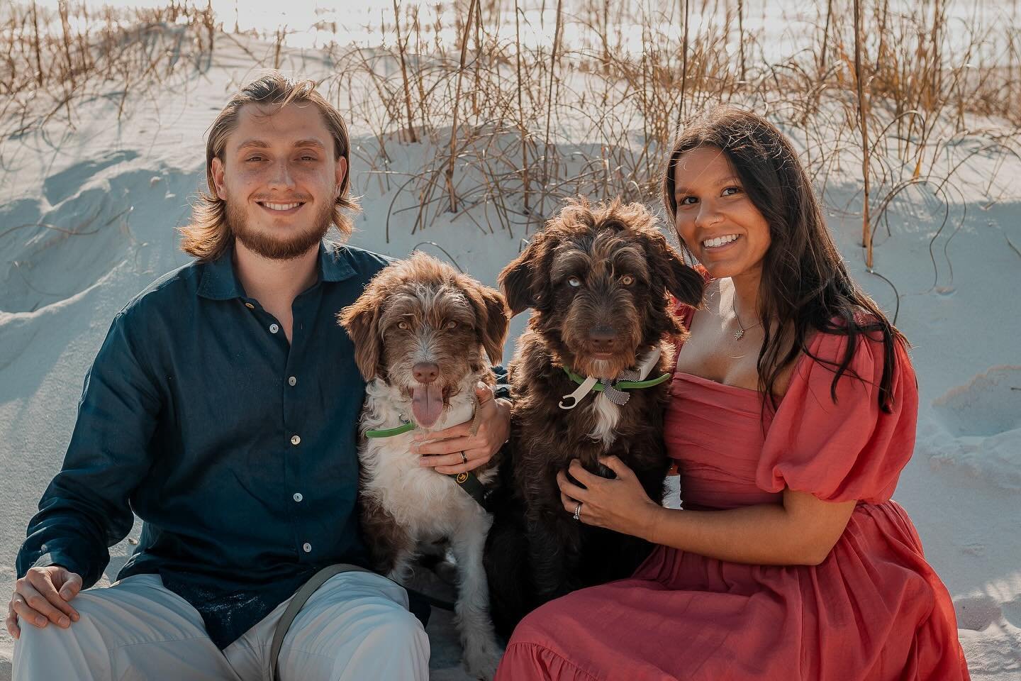 these are some of my favorite kind of family photos 🥰 if you&rsquo;ve ever wanted to get some photos with your fur baby, I welcome all kinds! my books for spring and summer 2024 are getting filled up FAST, so be sure to DM or email me soon to get yo