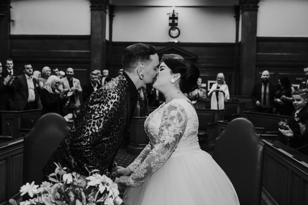 ALTERNATIVE-FUN-WEDDING-PHOTOGRAPHER