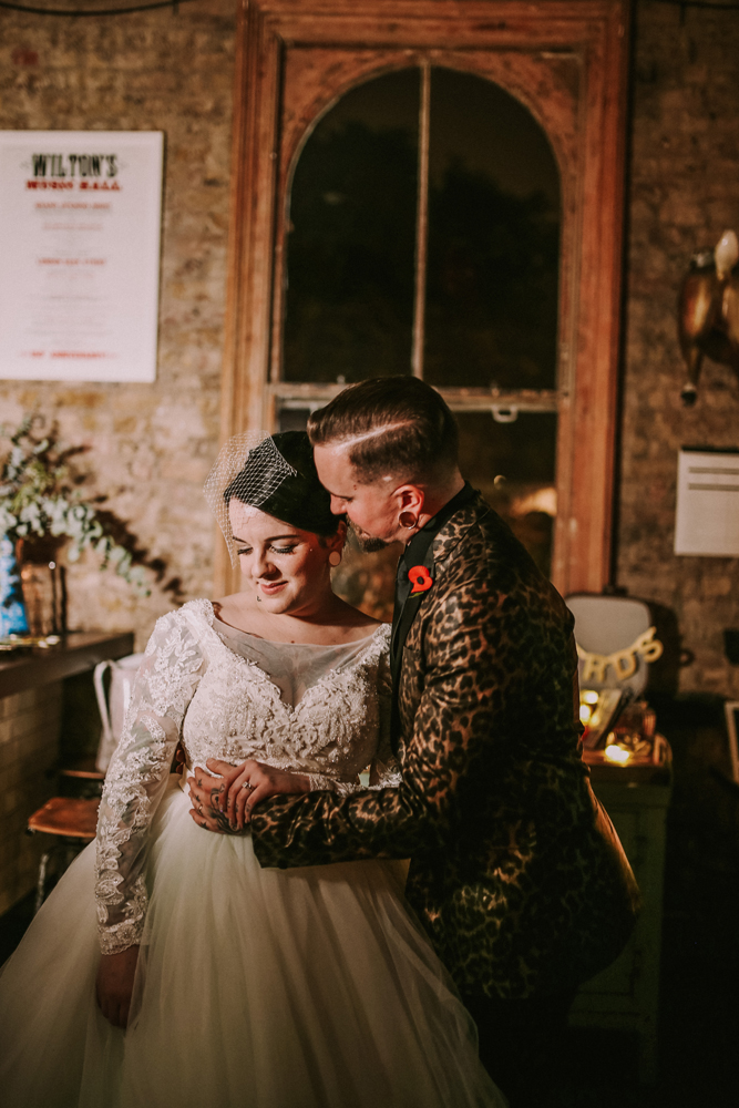 ALTERNATIVE-FUN-WEDDING-PHOTOGRAPHER