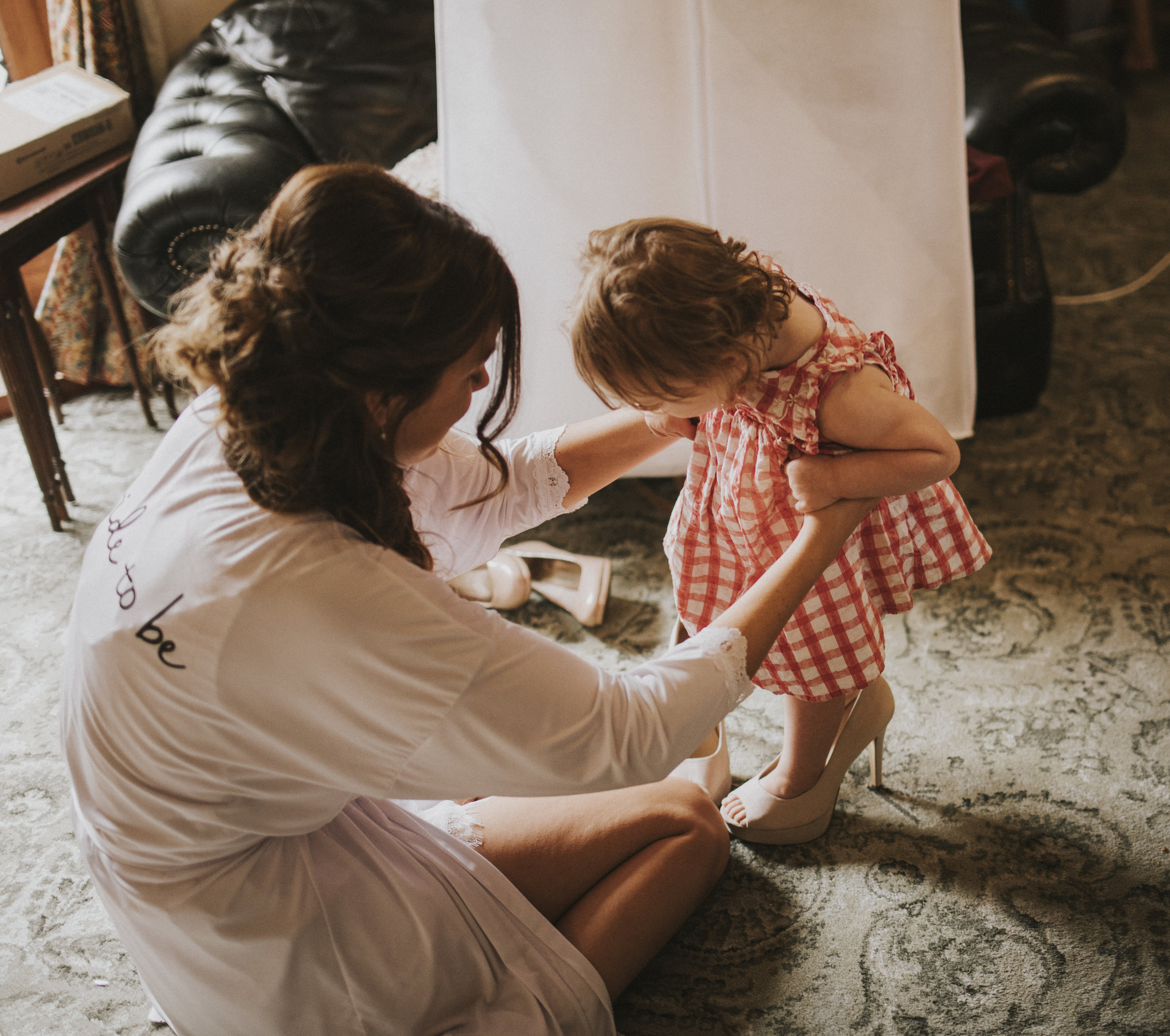 Bridal prep on the wedding day