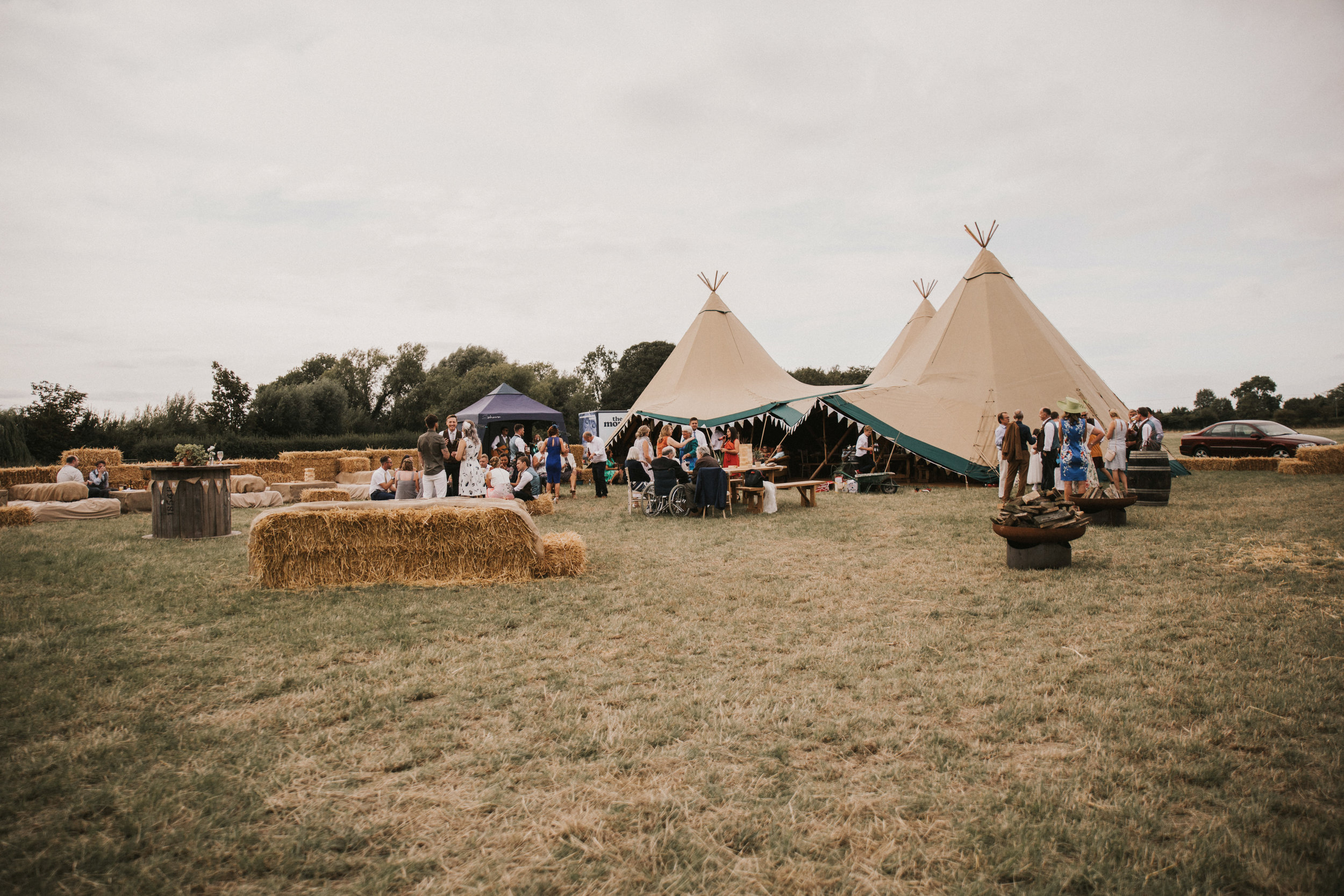 Alternative-farm-Nottingham-wedding-photography