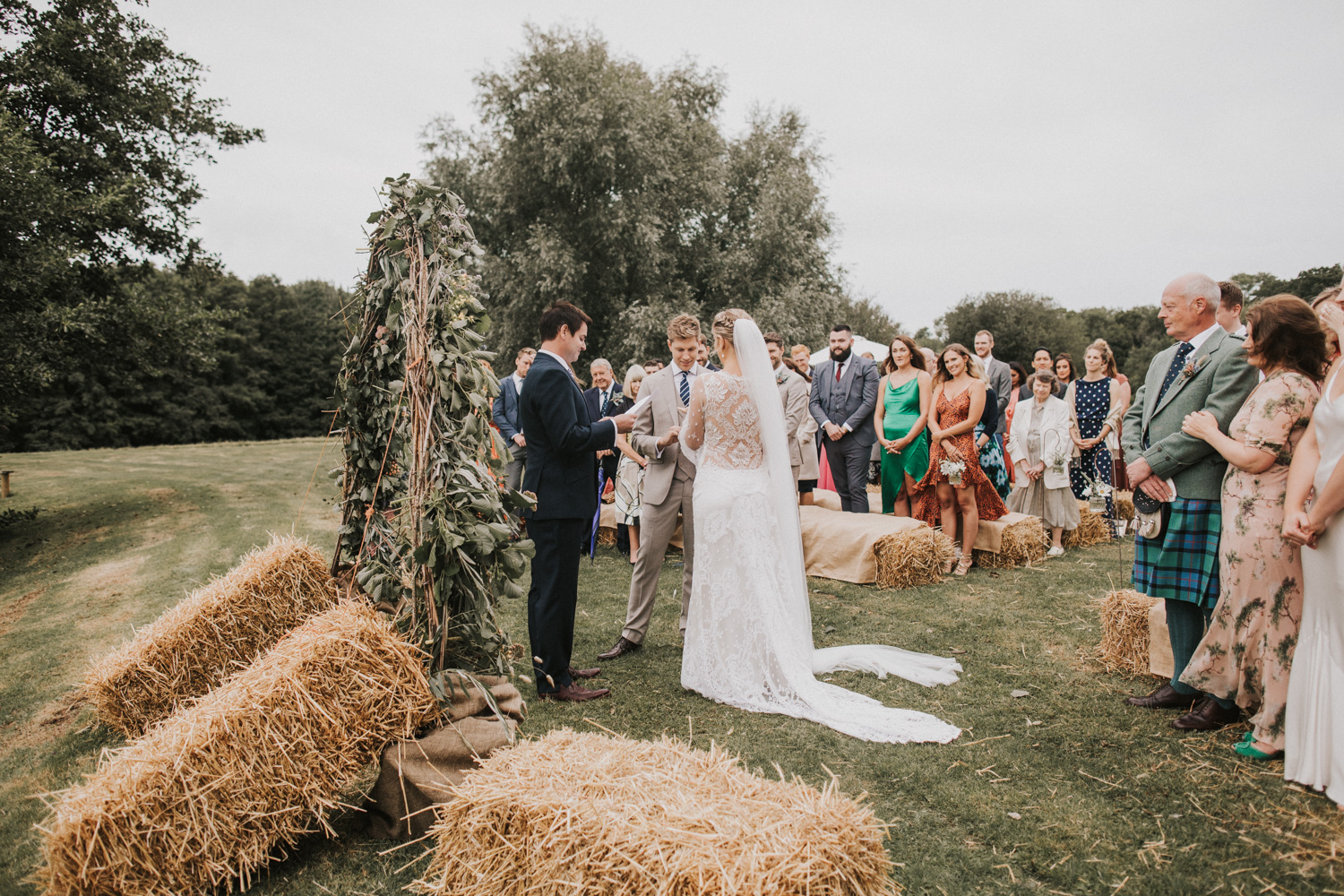 west-sussex- wedding -photographer - Duncton mill fishery11.JPG