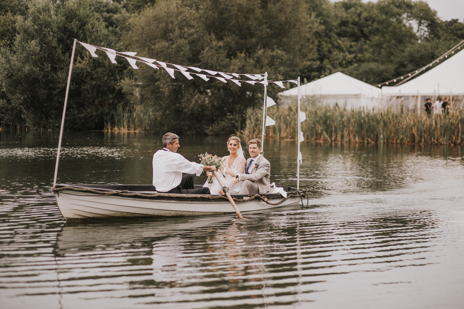 west-sussex- wedding -photographer - Duncton mill fishery18.JPG