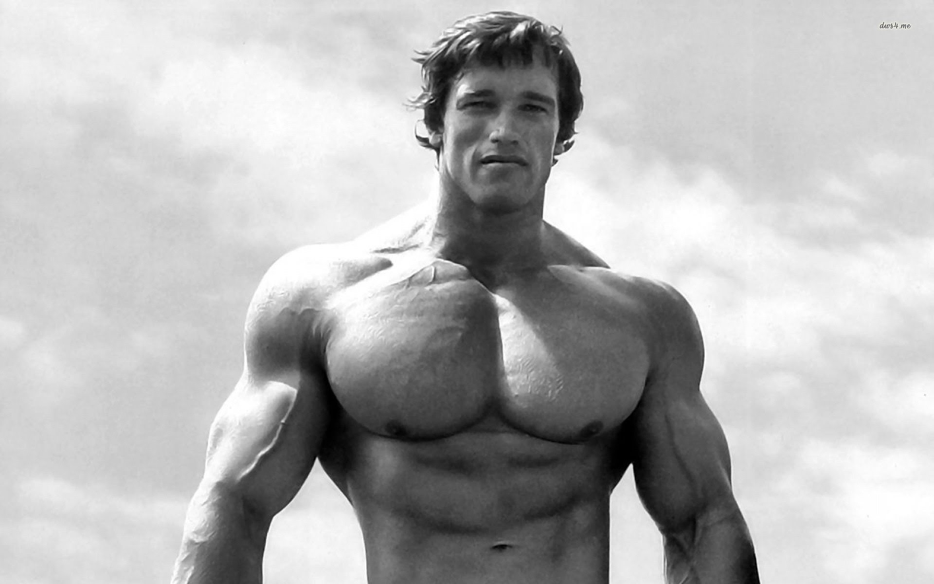 Look at those jaw muscles!