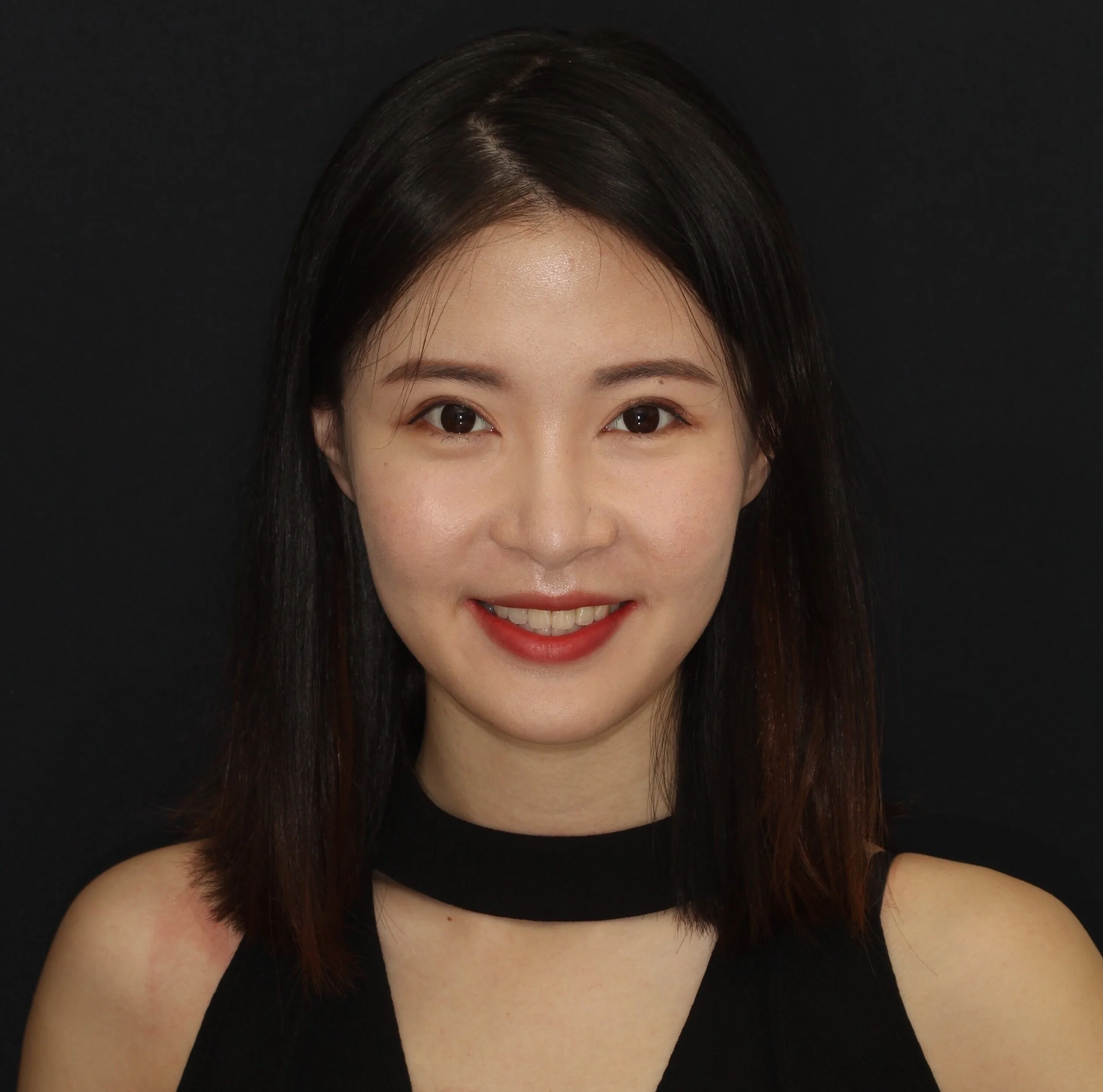 Mia+Yufei+Zhang+Headshot+Photo+%28Cropped%29.jpg