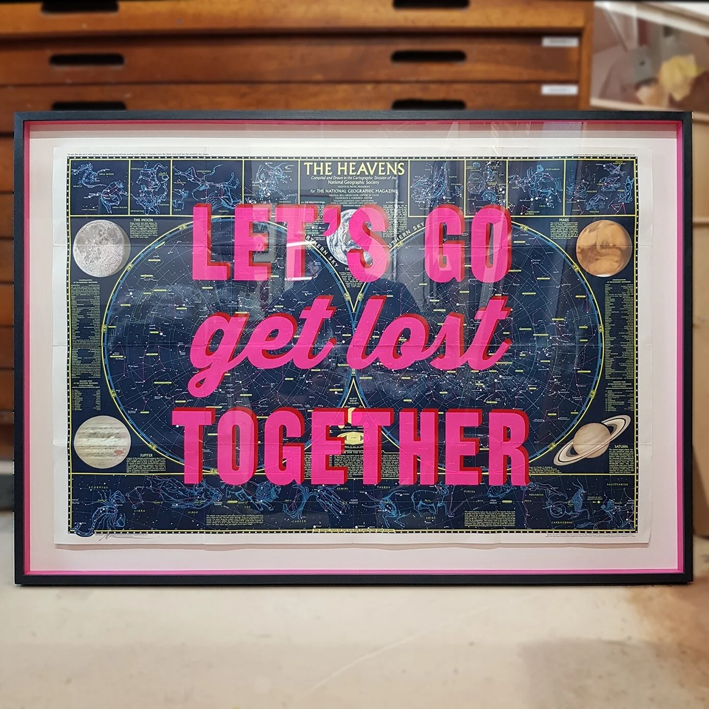 Hatch Framing is offering 10% throughout Jan!!! ⁠
Get in contact to get your orders in. Link in Bio!⁠
⁠
Frame: Colour matched blue painted tulip with matched pink 12 mm fillets - raised mounted - Standard Glass⁠
⁠
Artist: Dave Buonaguidi aka. @realha