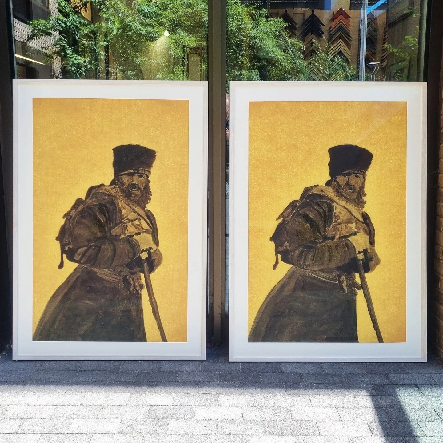 ⁠
Frame: Large tulip profile finished with limewax - white window mount - anti-reflect glass⁠
⁠
In 2022 we framed a number of extra-large artworks for @elizabethxibauer by artist @abrahamkritzman. We chose a chunky tulip frame with a limewax finish w