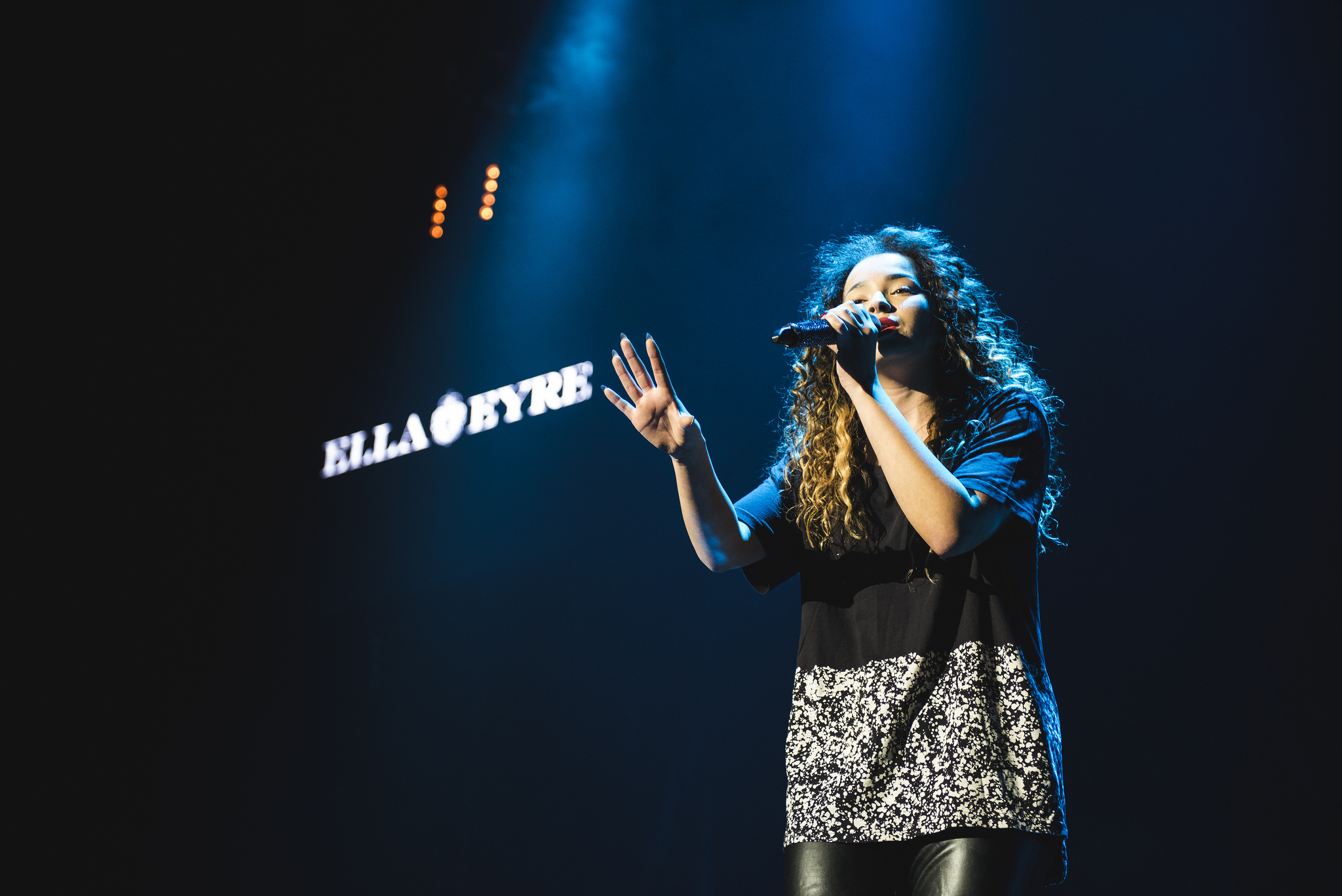 Ella Eyre