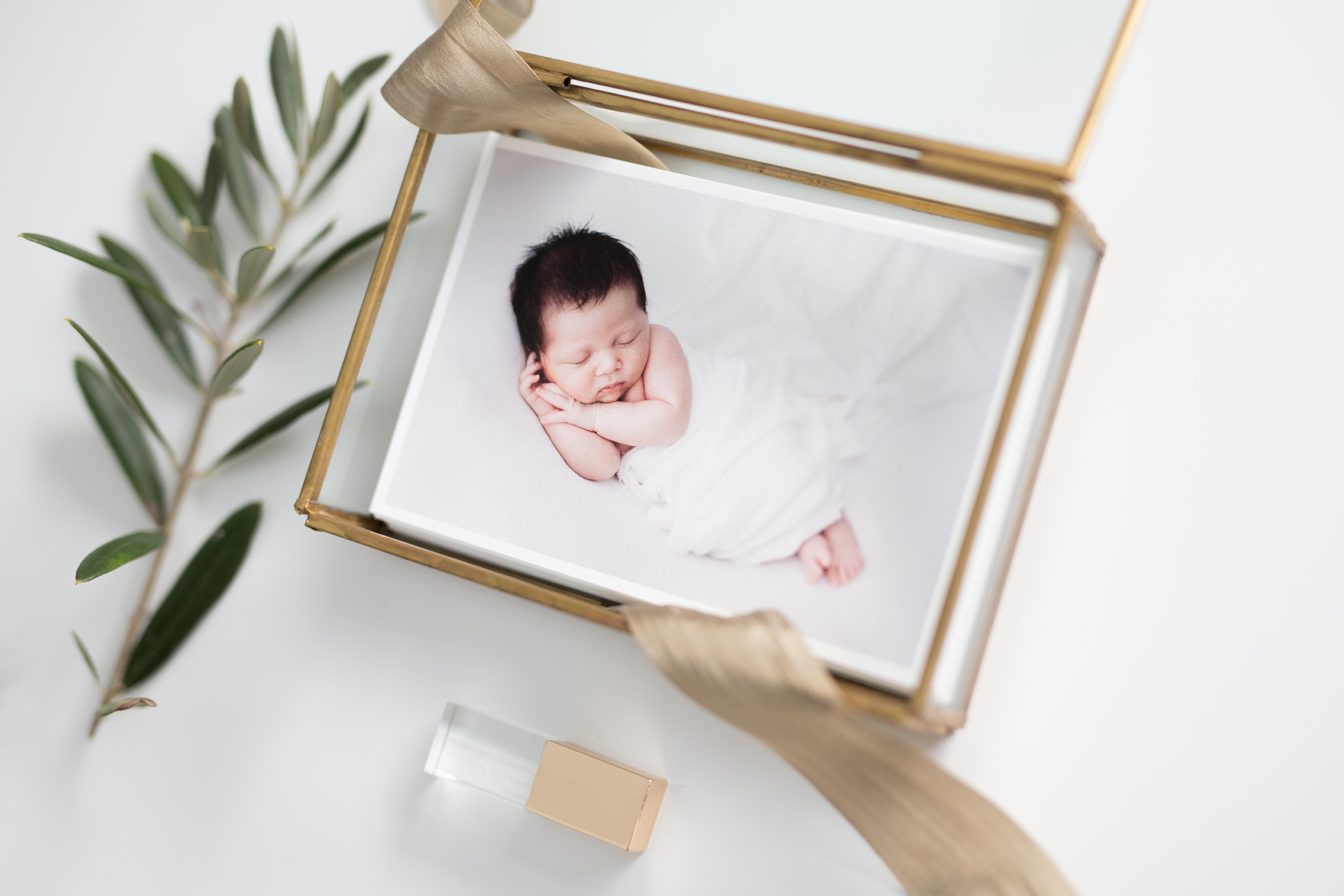 Newborn photos prints.jpg