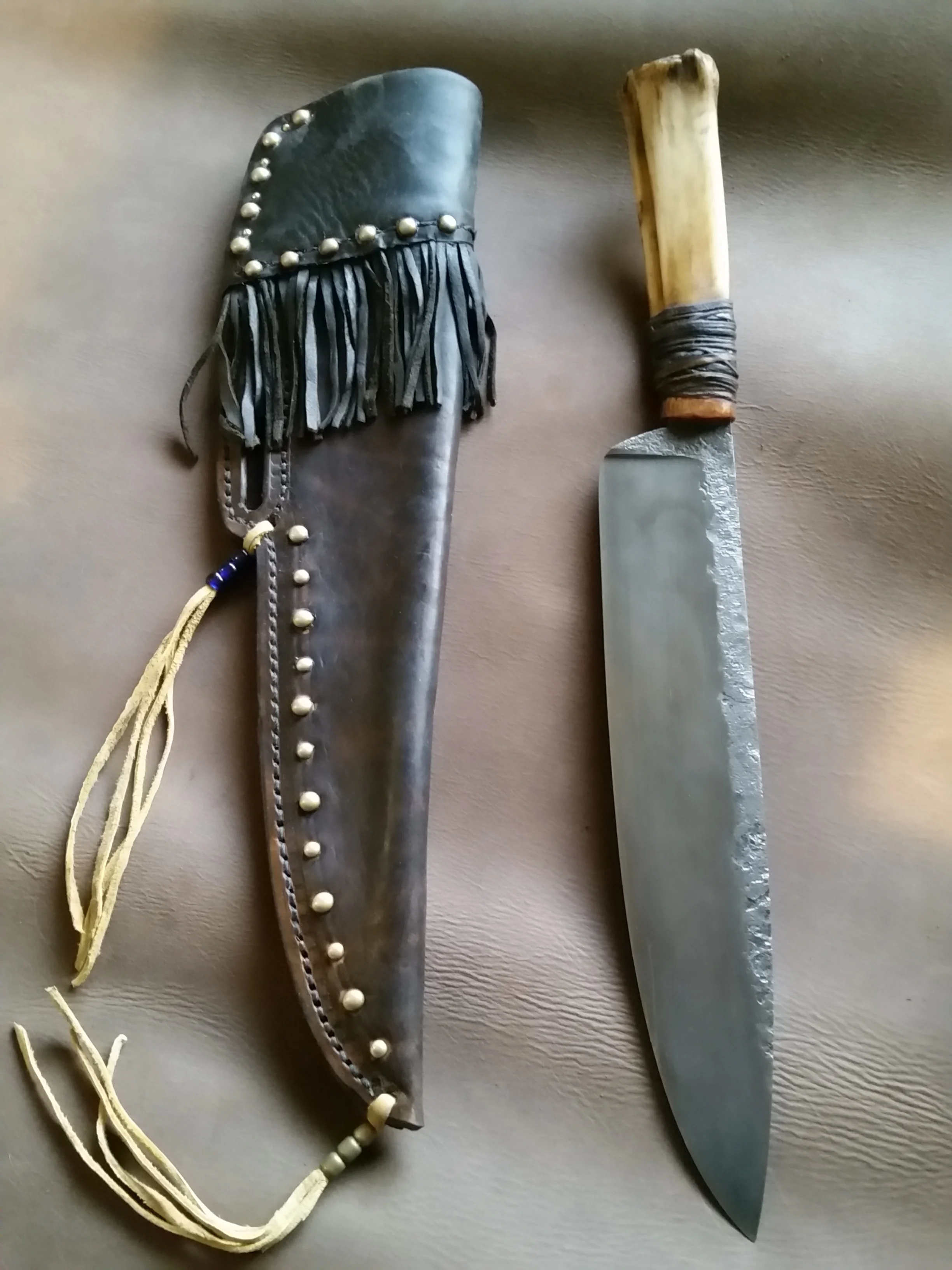 This is the second knife built by master knife maker Steve Grosvenor.