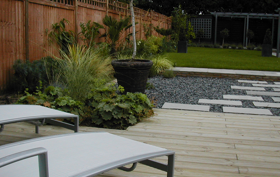SUNBATHERS-GARDEN-4.png