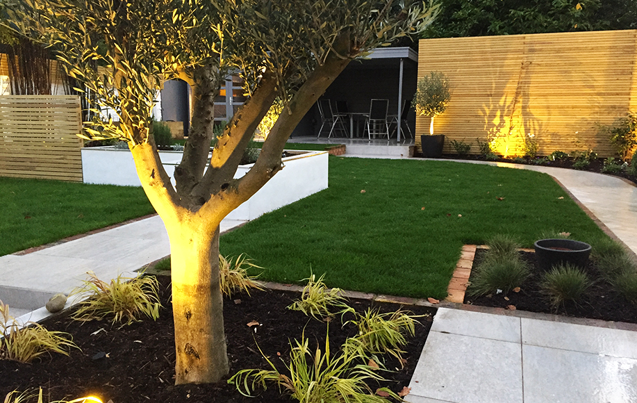 COBHAM-COURTYARD-8.png