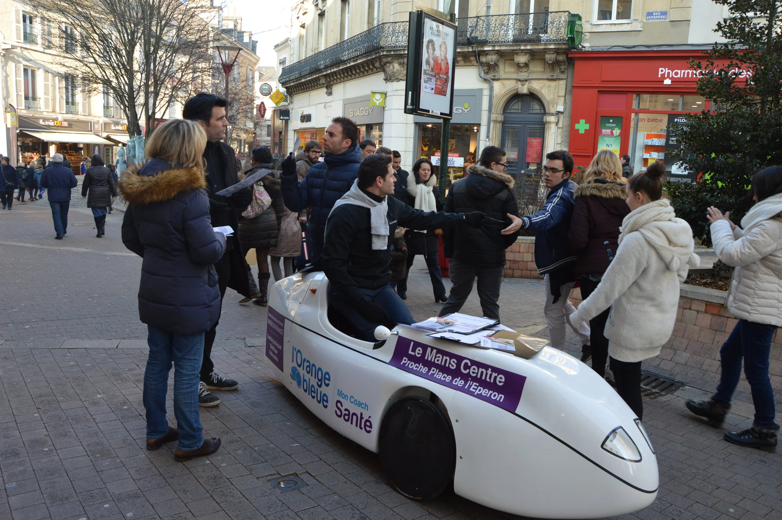 capter_regards_publicité_le Mans