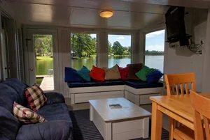Waterfront Cabins Lake Tiak O Khata