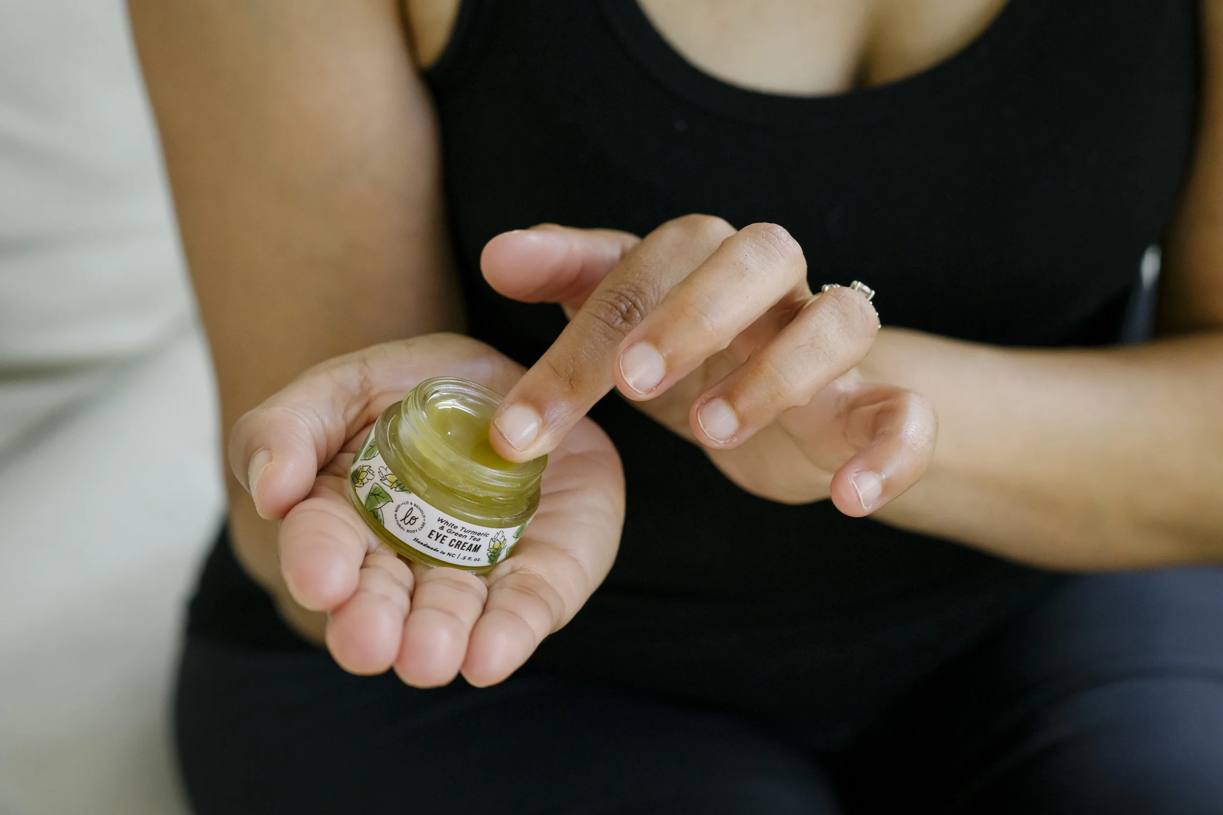 turmeric under eye cream