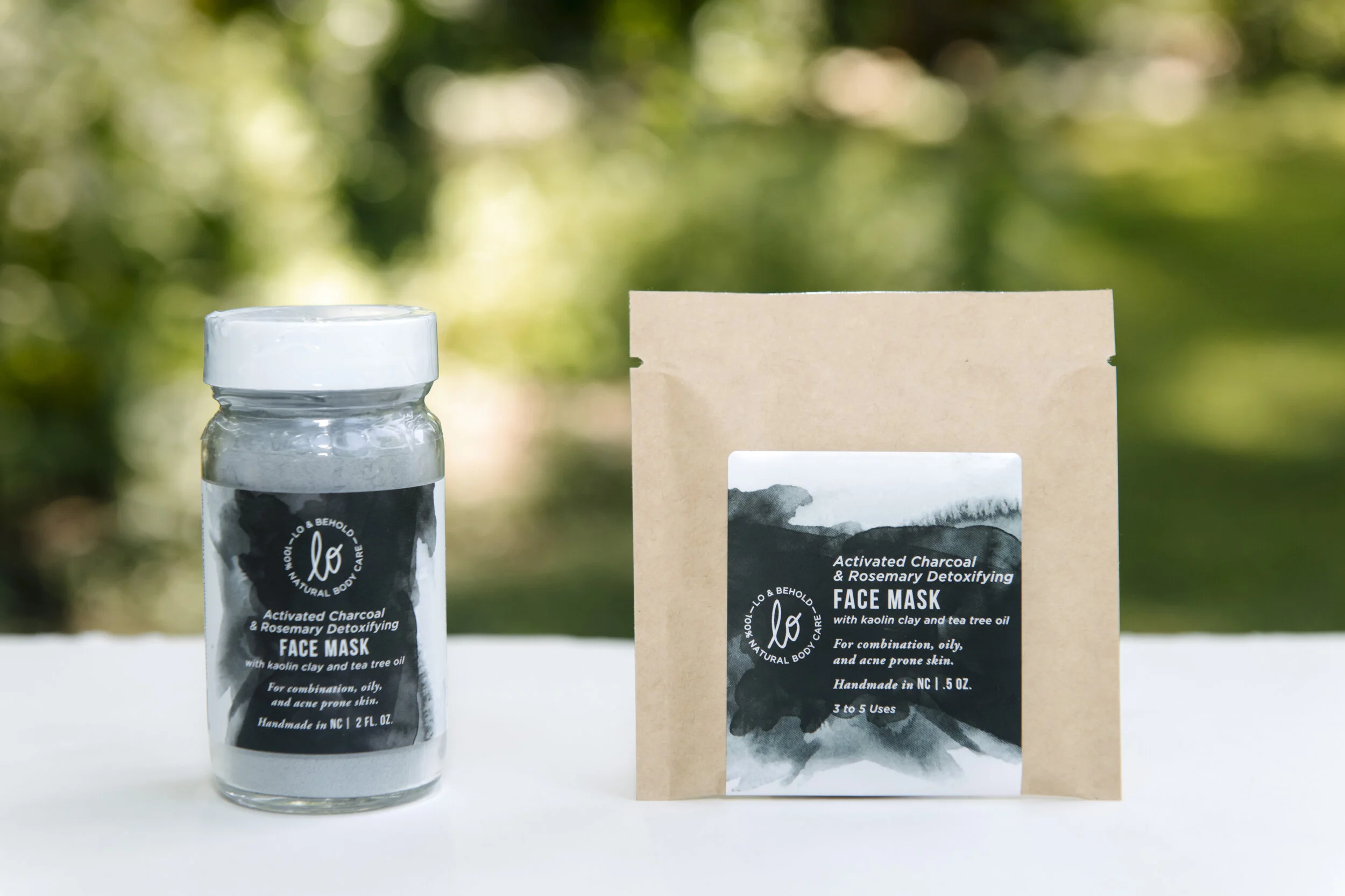 Activated Charcoal &amp; Rosemary Detoxifying Face Mask