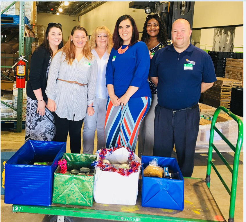 Pictured Left to Right: Mariner Finance employees Dawn Pastorius, Liz Smith, Terry Graham, Chassidy Cunningham, LaNina Armstrong, and Jeff Zuch delivered donations collected at their branches in May for the Mid-Year Food Drive.