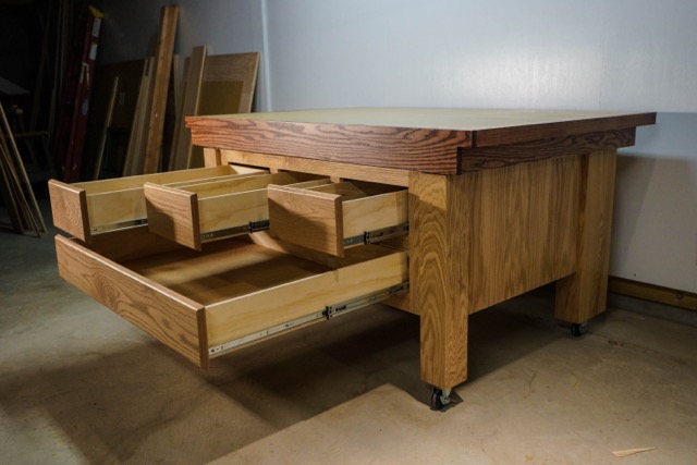 Ralph Vasecky's OutFeed Table