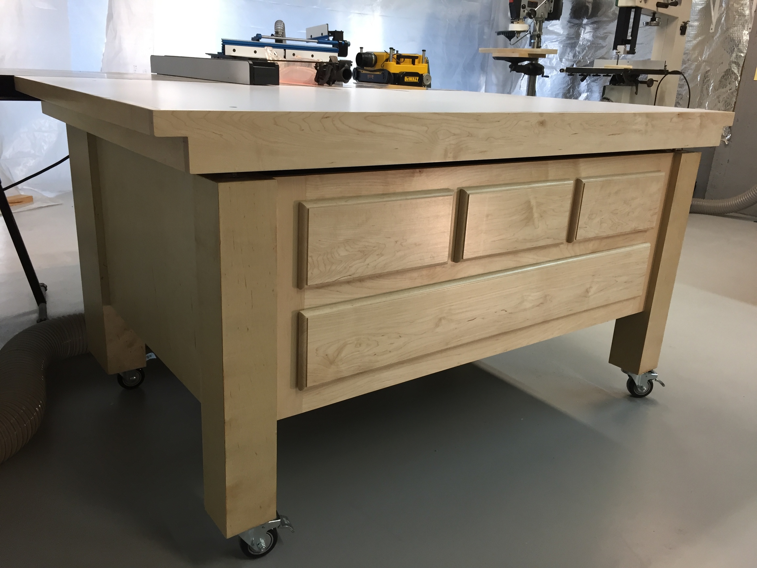 Brent Bell's Awesome Maple SawStop Outfeed Table