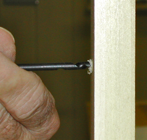 Figure 3- The auger-style threads pull and eject wood chips as the gimlet makes a hole