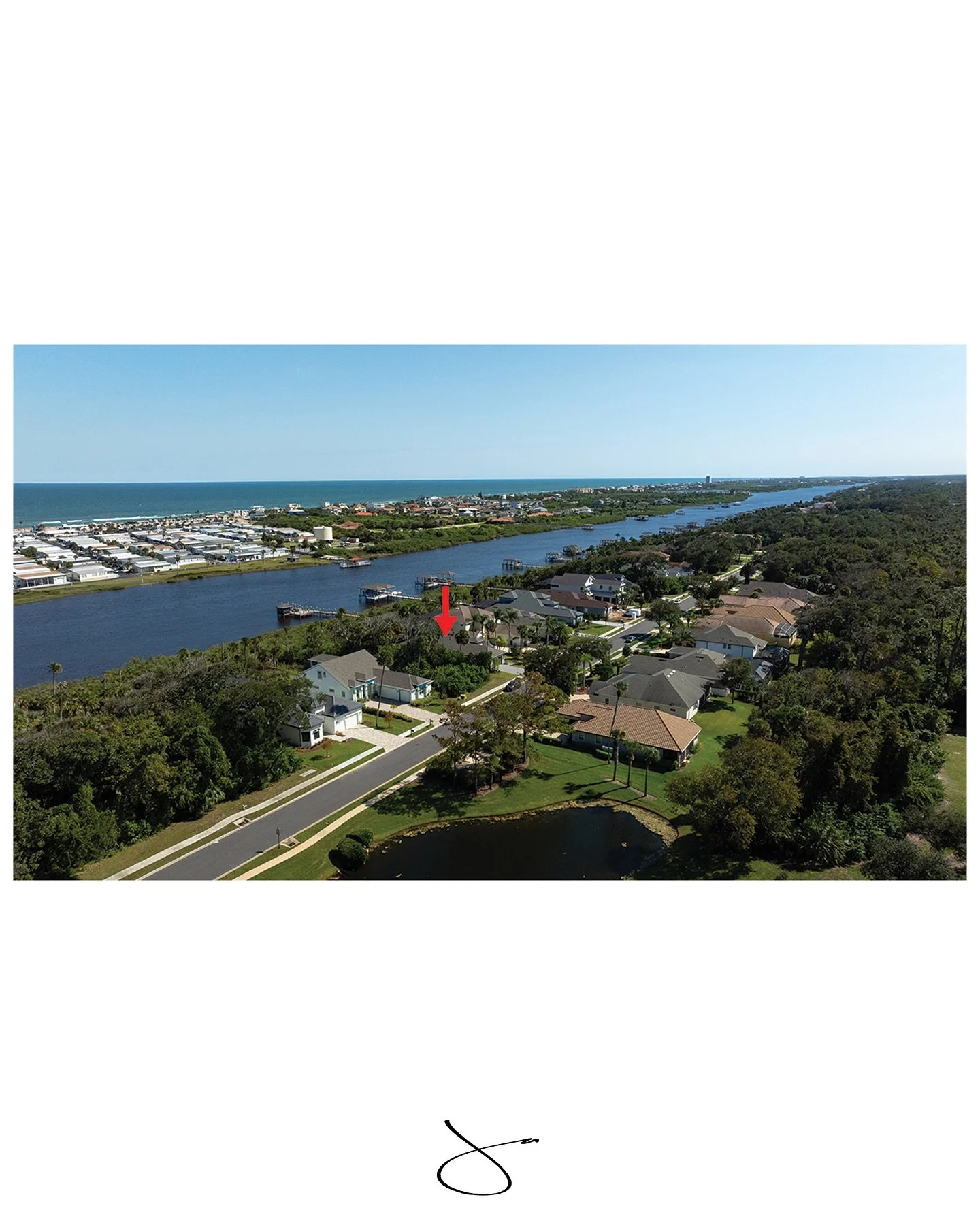 River views and ocean breezes 🌊

#palmcoast retreat blending modern design w/ coastal serenity. 

🏠 - @realty.farrell @jabarkley_fl @tonygarren_realtor 

📸 - joeytedesco.com

#luxuryrealestate #palmliving #floridahomes #realestatephotogragher #coa
