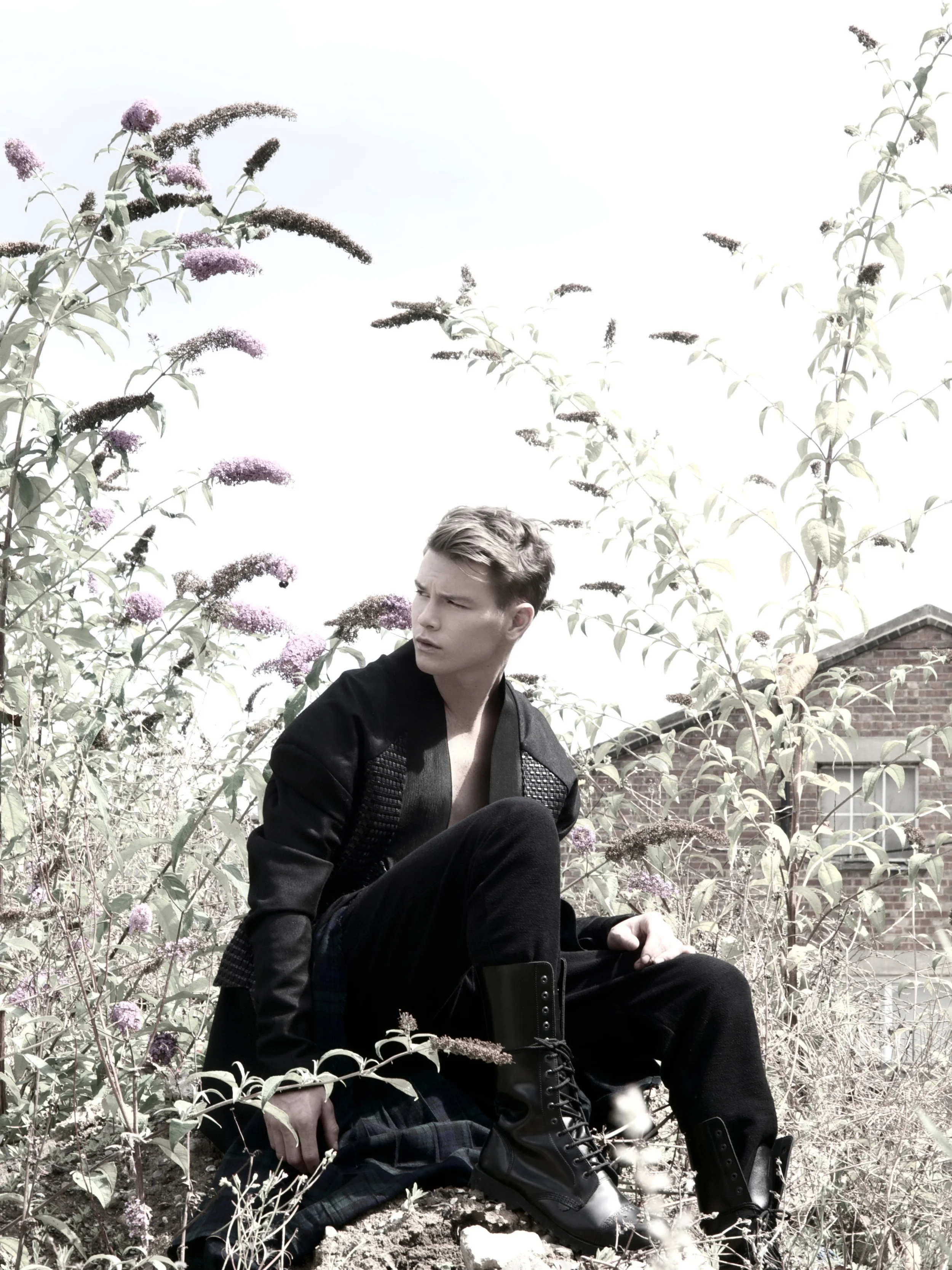Fashion Retouch. Argon Magazine. For Aidan O' Neill.