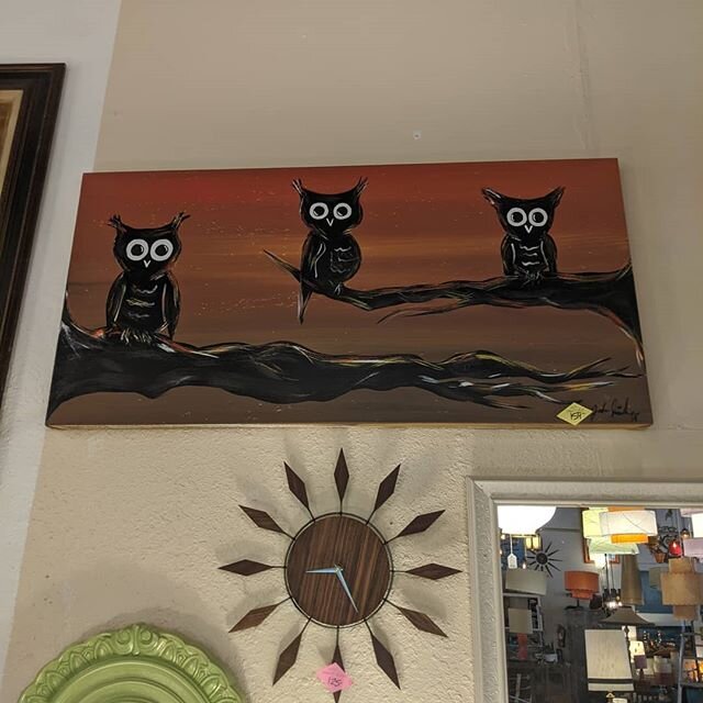 Not sure what I like more, the clock or the owls. I tend to be an owl person. Thoughts!?!