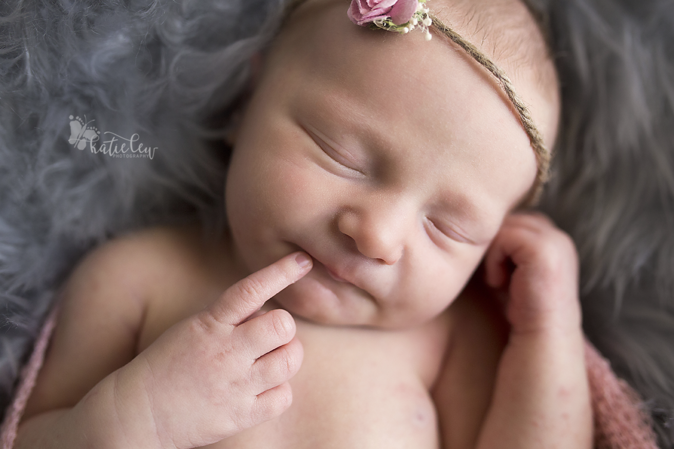 thinker baby
