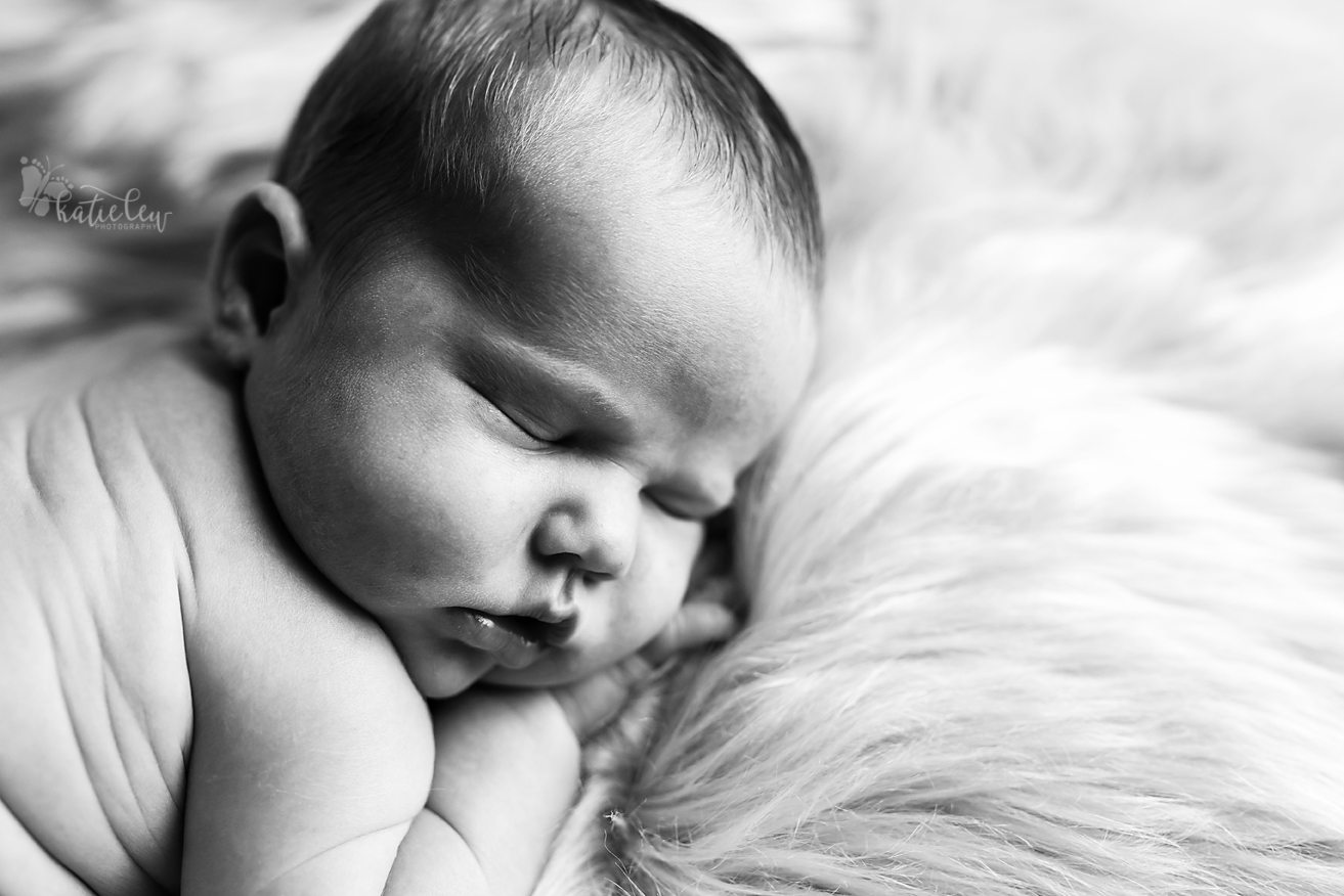 black and white newborn photo