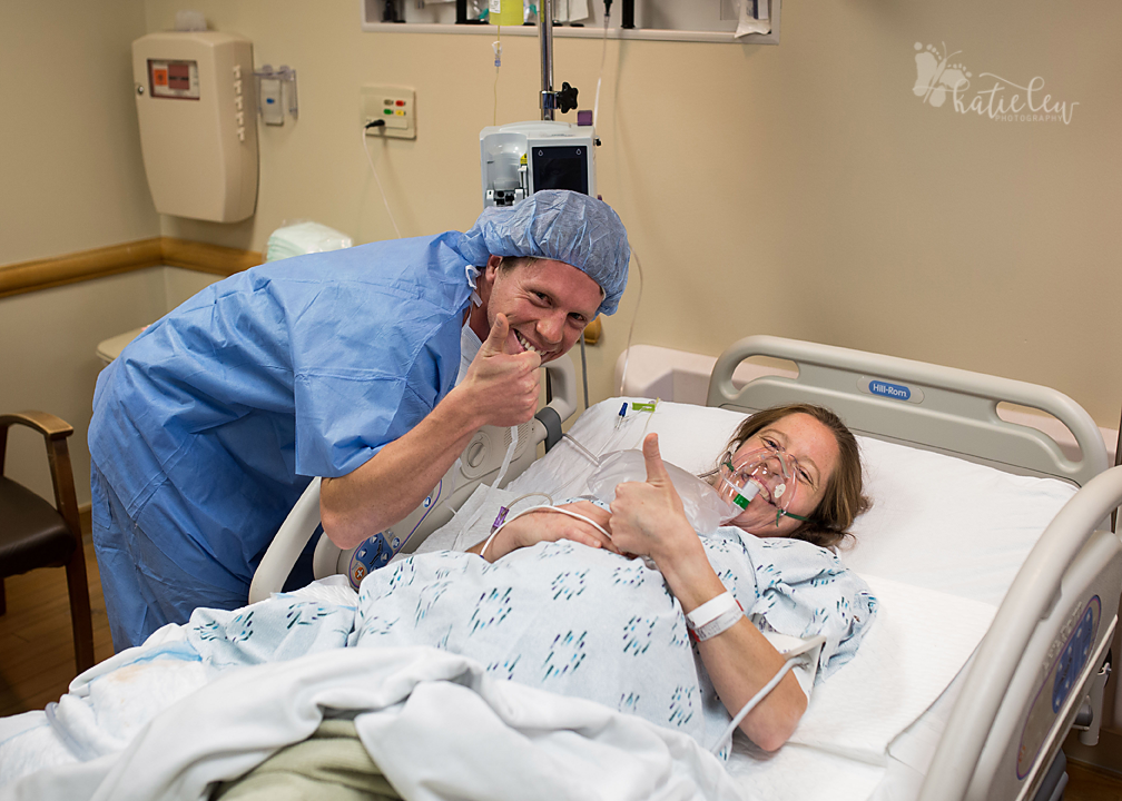 Mom and dad giving the thumbs up for their cesarean in northern oklahoma