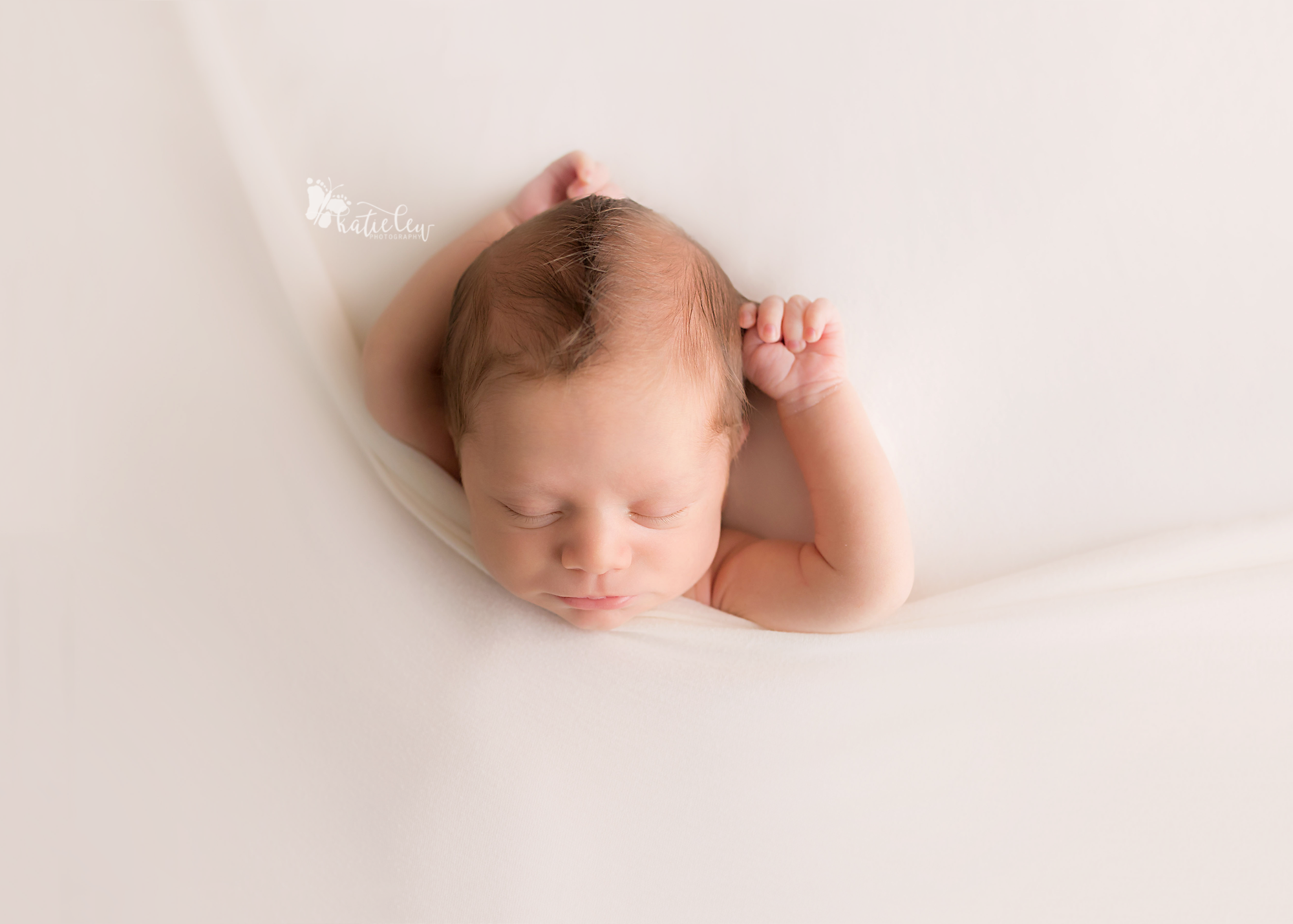 natural cream newborn pictures3 (1).png