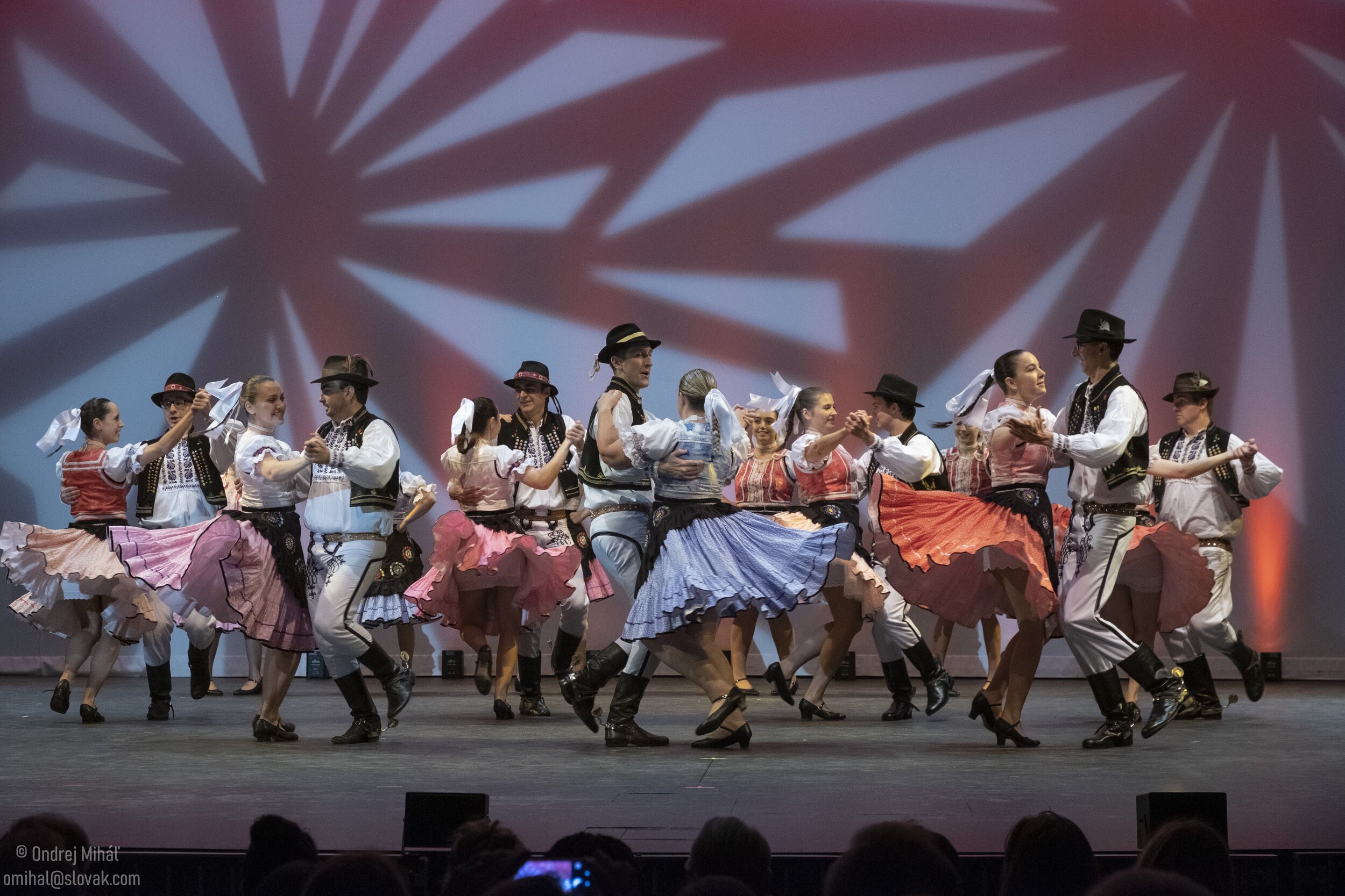 Toronto - 20191007 - Vychodna Slovak Dancers 35th Gala - _DSF4350.jpg