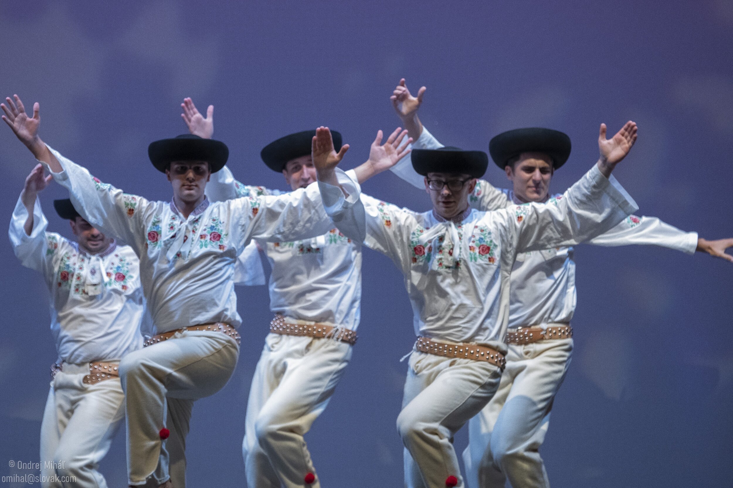 Toronto - 20191007 - Vychodna Slovak Dancers 35th Gala - _DSF6250.jpg