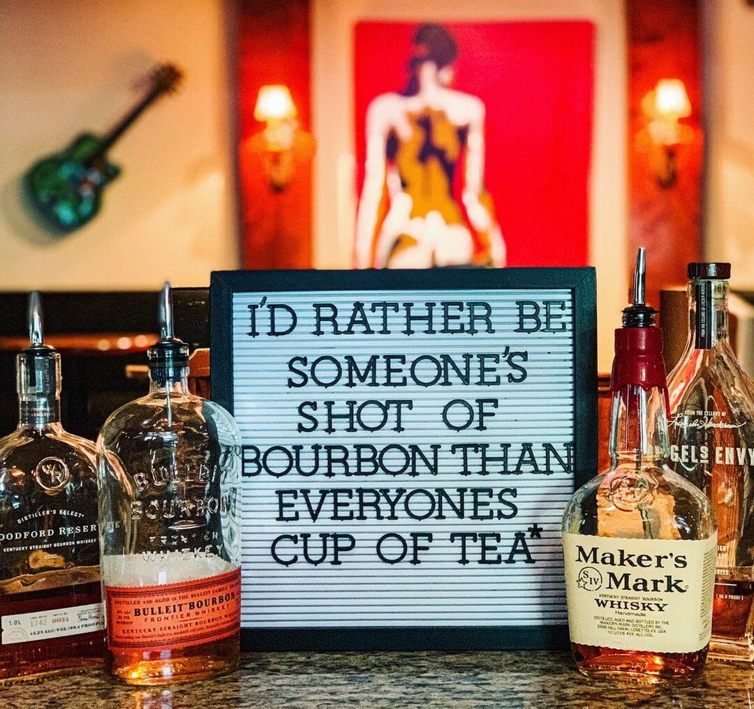 &bull;The Saturday Vibes are here at The Boardroom. Join us for the best happy hour!! 🥃

#theboardroomhhi #theboardroom #happyhour #CRAB #crabgroup #hiltonhead