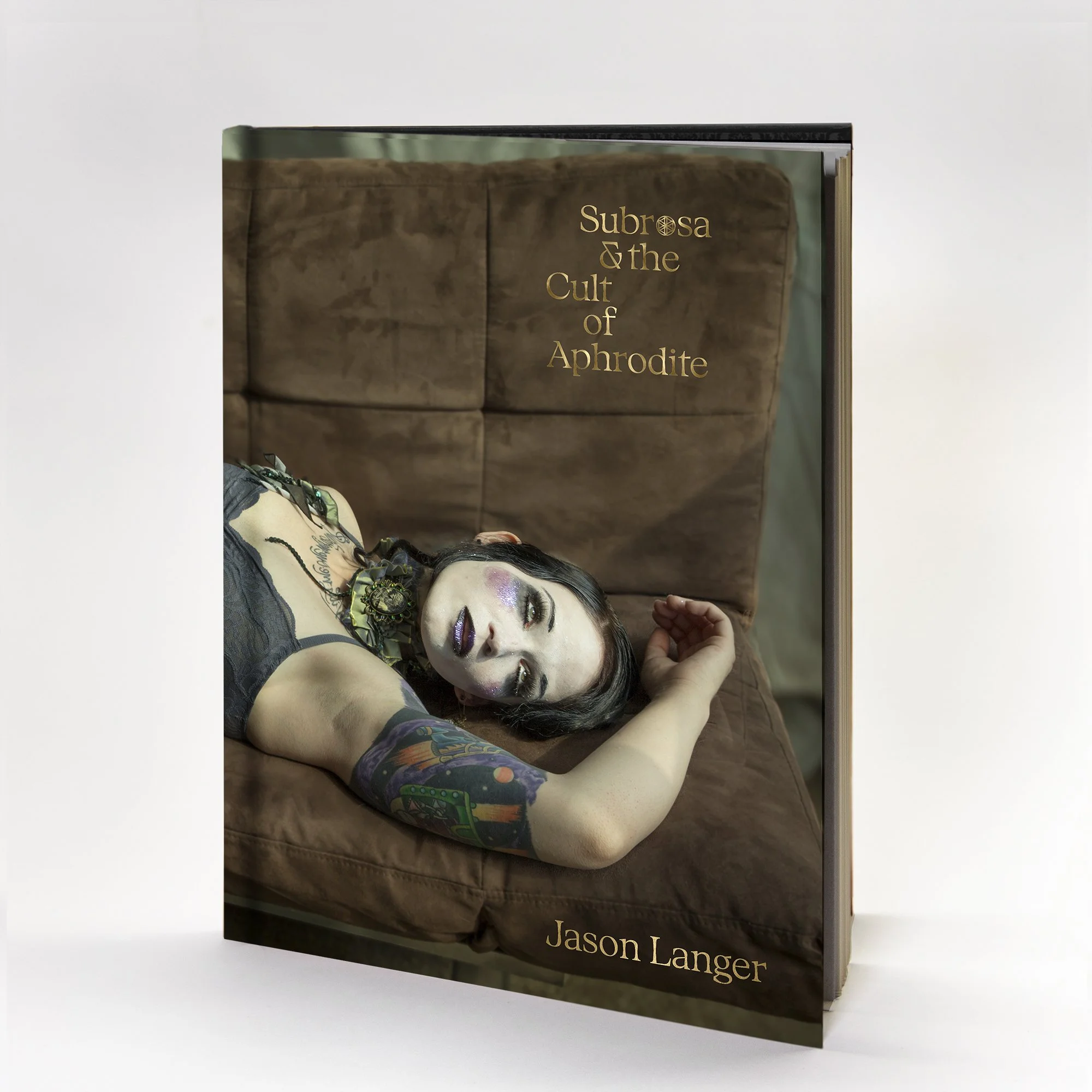 Subrosa_Seamless mockup_7.jpg