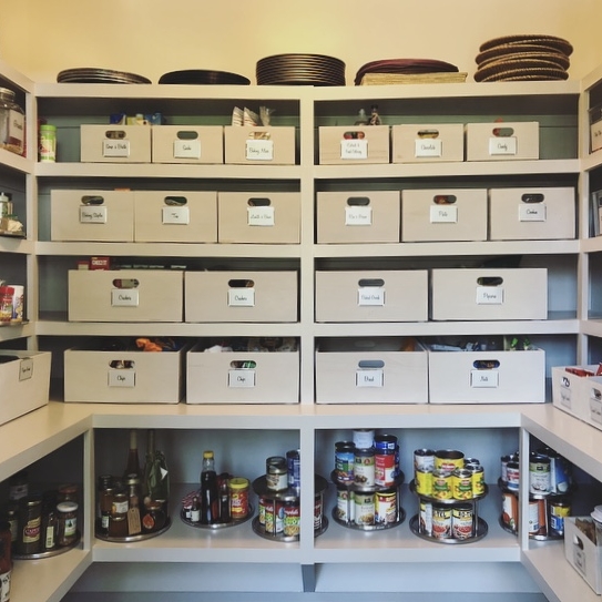 pantry 1.jpg