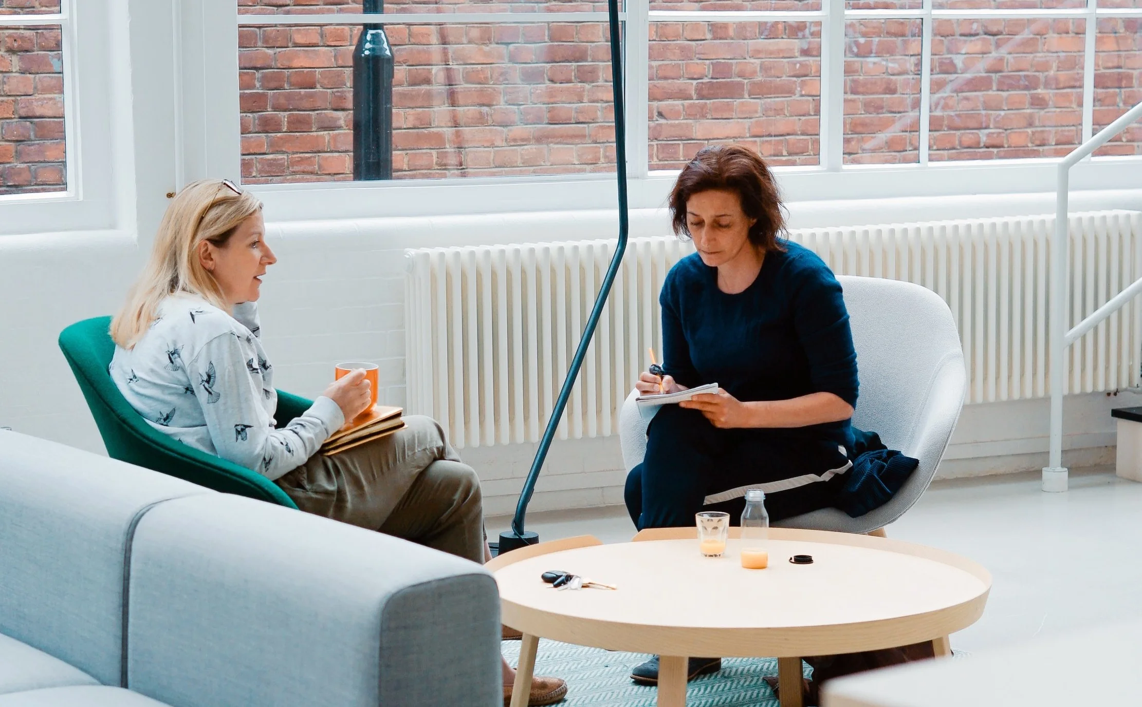 two+women+in+a+conversation.jpg