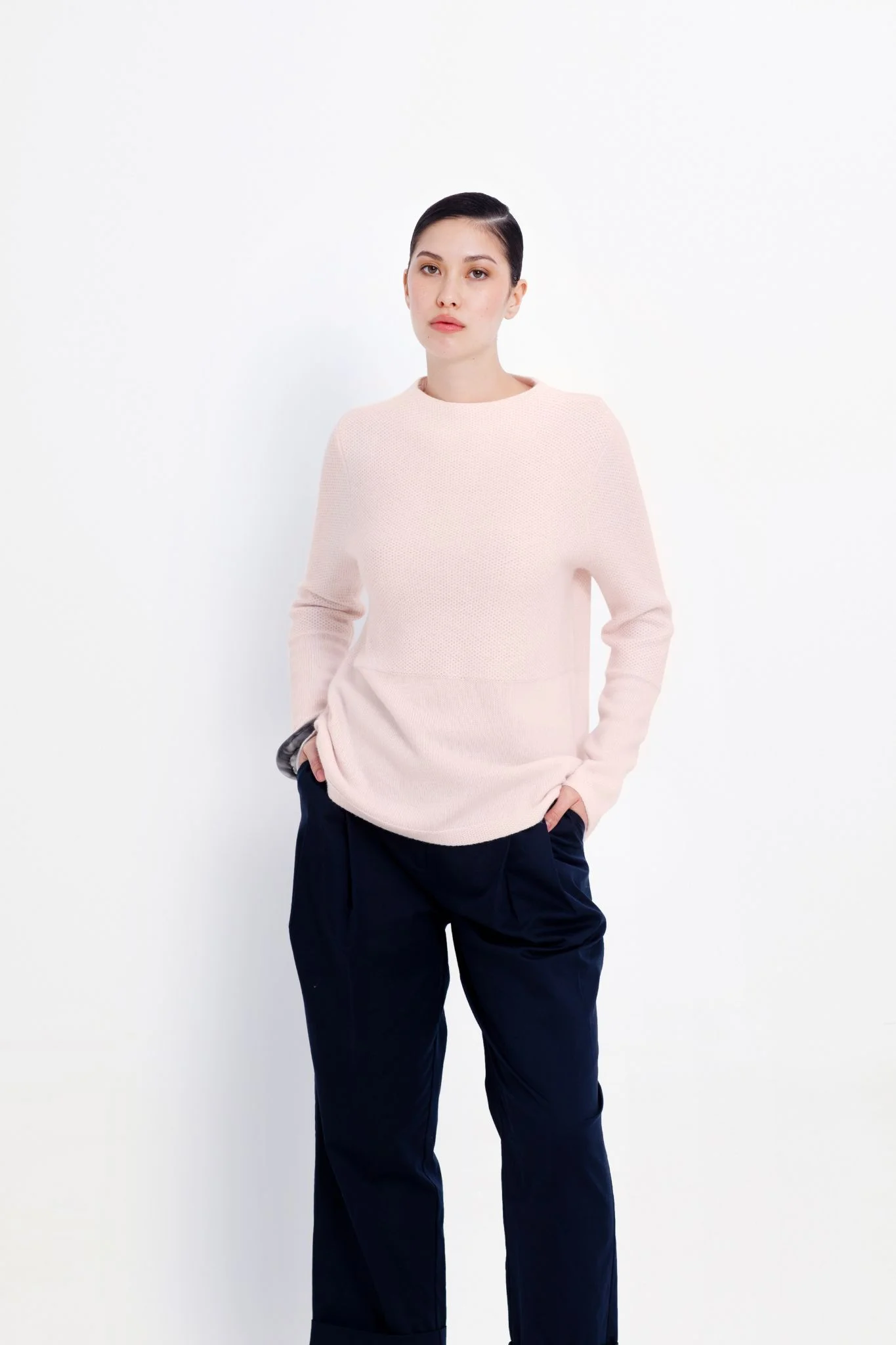 HONNING_SWEATER_2400x.jpg