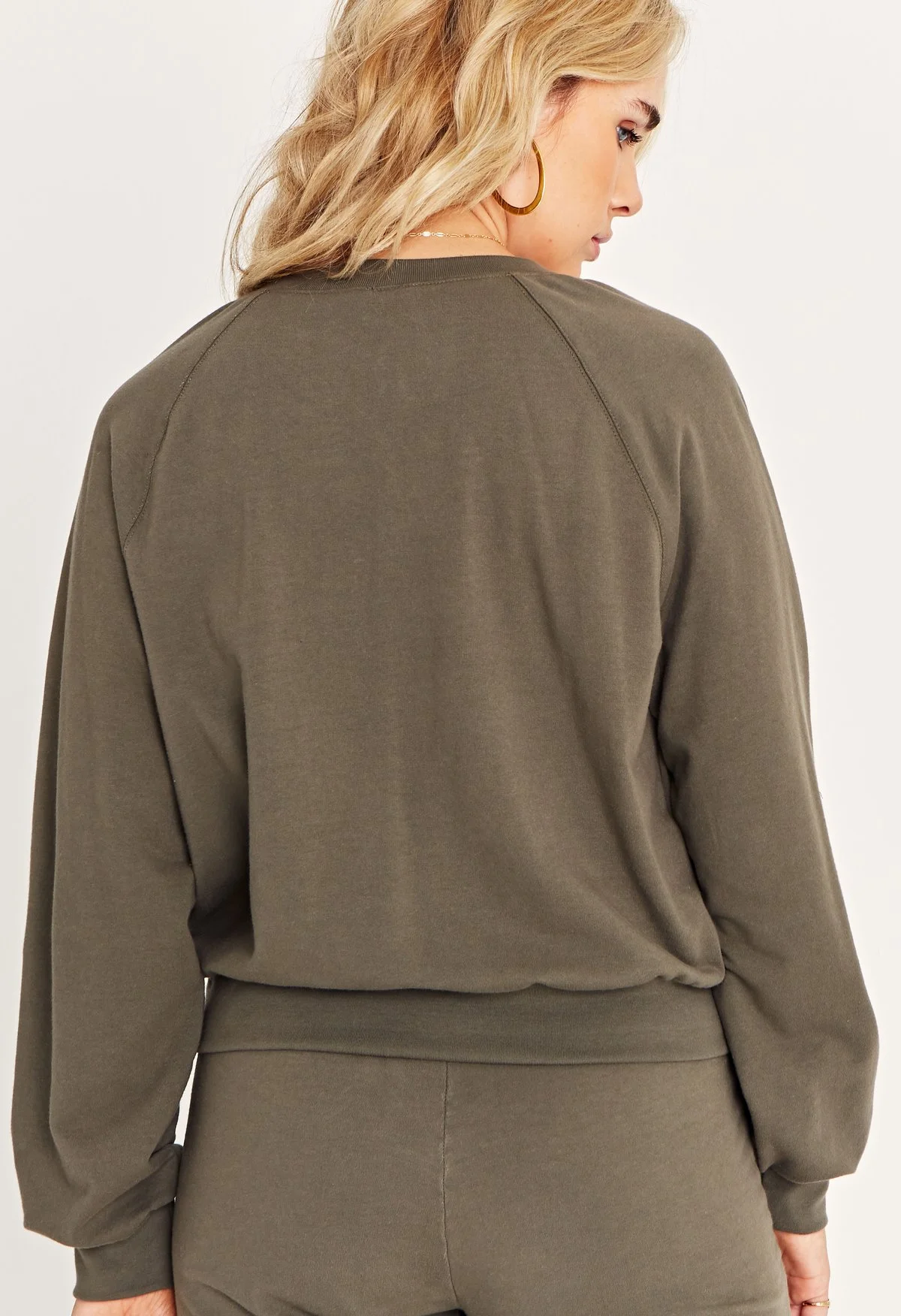 project_social_t-Freya_Sweatshirt-Loden-2_1200x.jpg