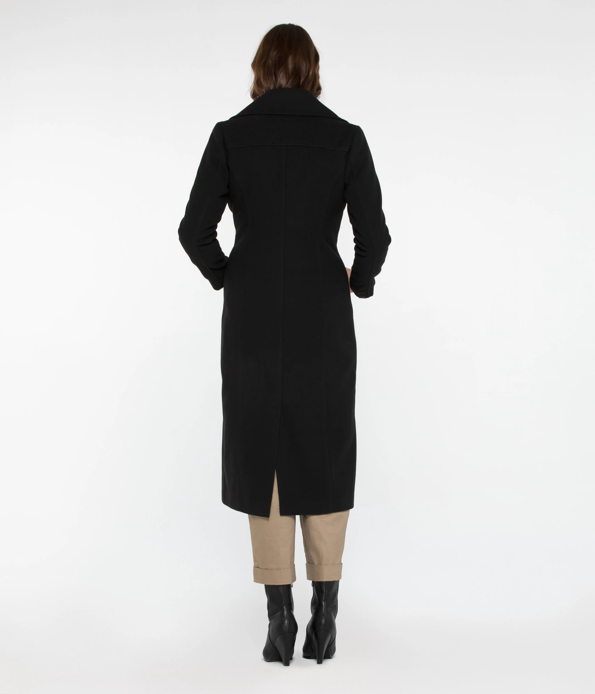 fw19-outerwear-claresa-black-7.jpg